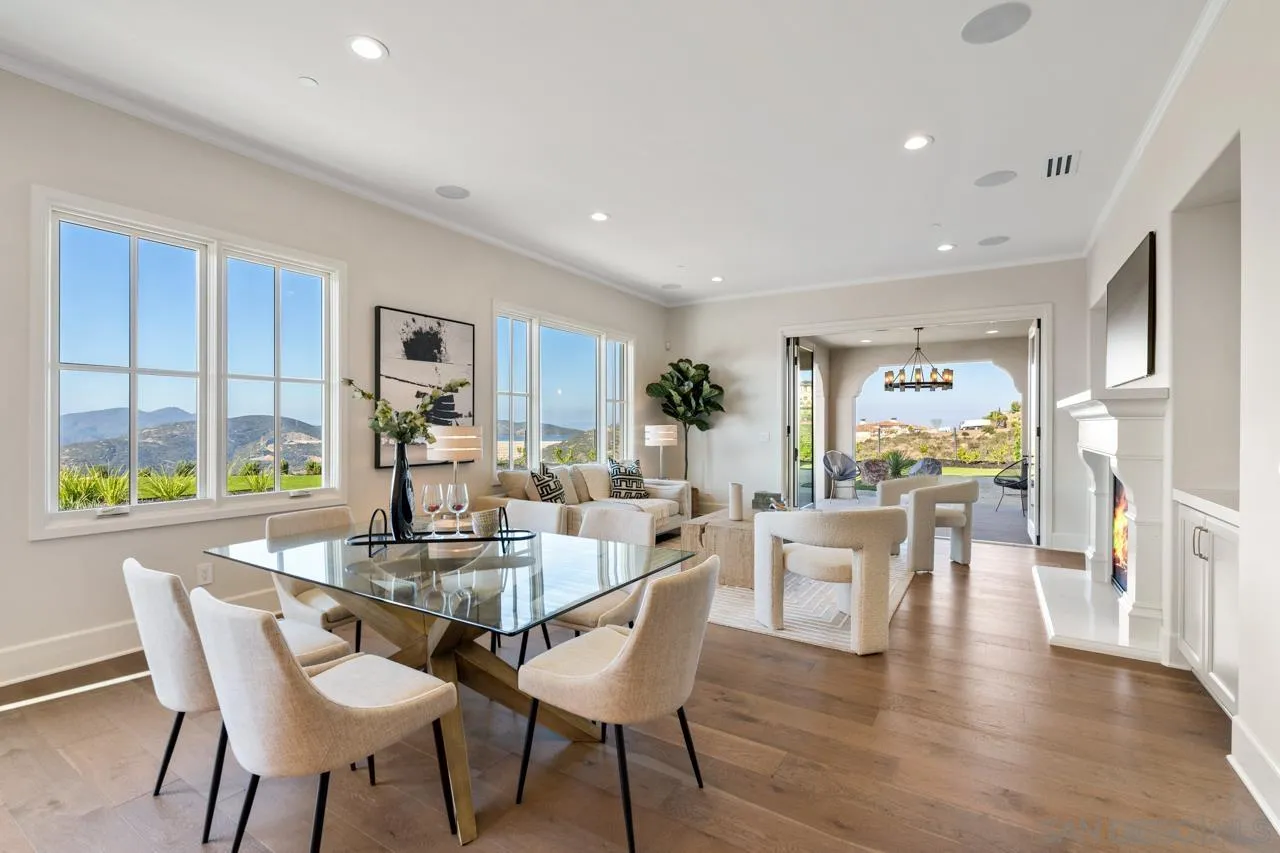 https://cdn.realtyfeed.com/cdn/127/250036787/7daf09b168969f87a3b05890211bb45b.webp
