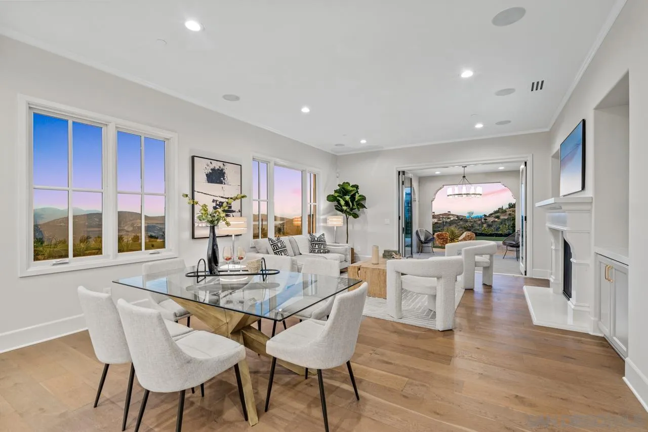 https://cdn.realtyfeed.com/cdn/127/250036787/b7d386b592608579758134e2c0b518a9.webp