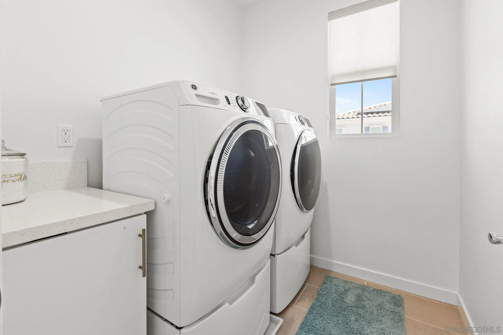 https://cdn.realtyfeed.com/cdn/127/250036788/2e8bb690967b3fb966e46252b5cc93a3.webp