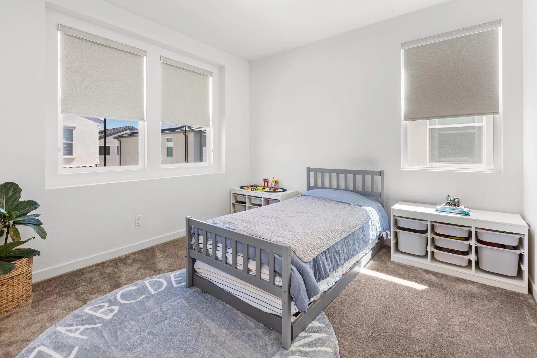 https://cdn.realtyfeed.com/cdn/127/250036788/680bedf12c28550d094f0209ea7b3062.webp