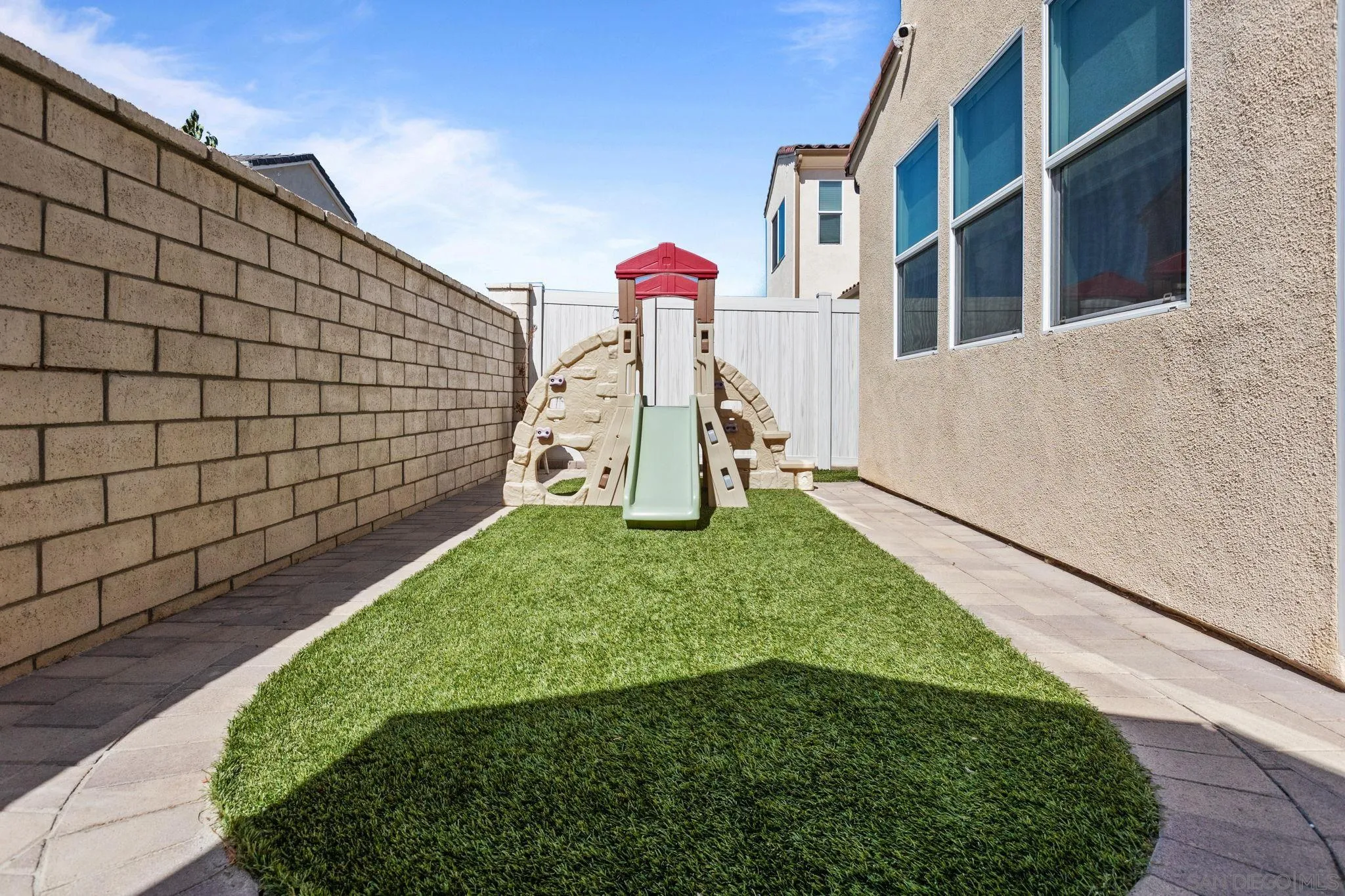 https://cdn.realtyfeed.com/cdn/127/250036788/f52eb89268ab92bac0be2a2a1dd15583.webp