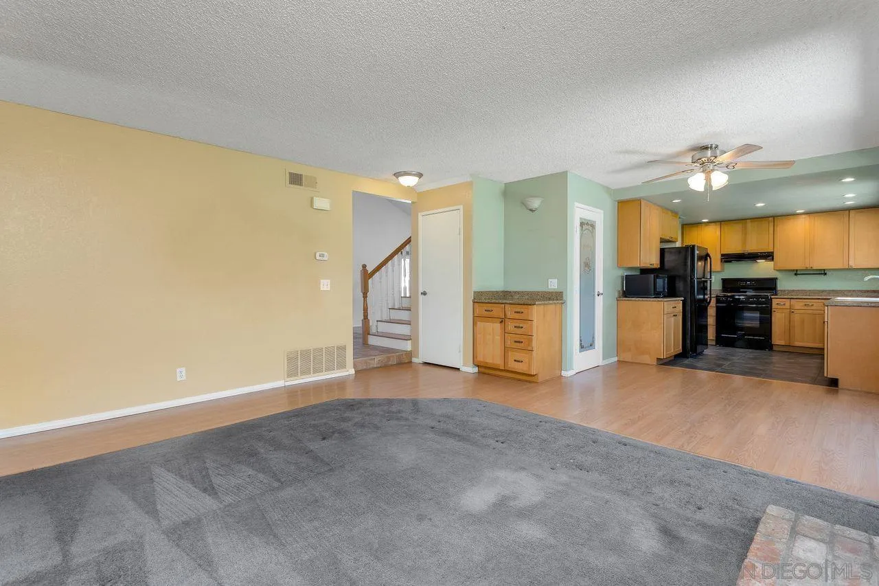 https://cdn.realtyfeed.com/cdn/127/250036792/0623cb37f699b9869cf61242ea870185.webp