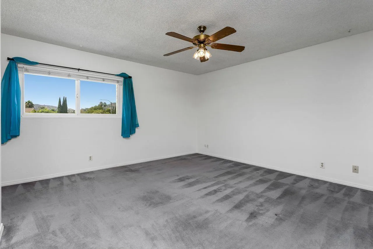 https://cdn.realtyfeed.com/cdn/127/250036792/43b2d4383fd6e8c64e8319afc28d97d5.webp