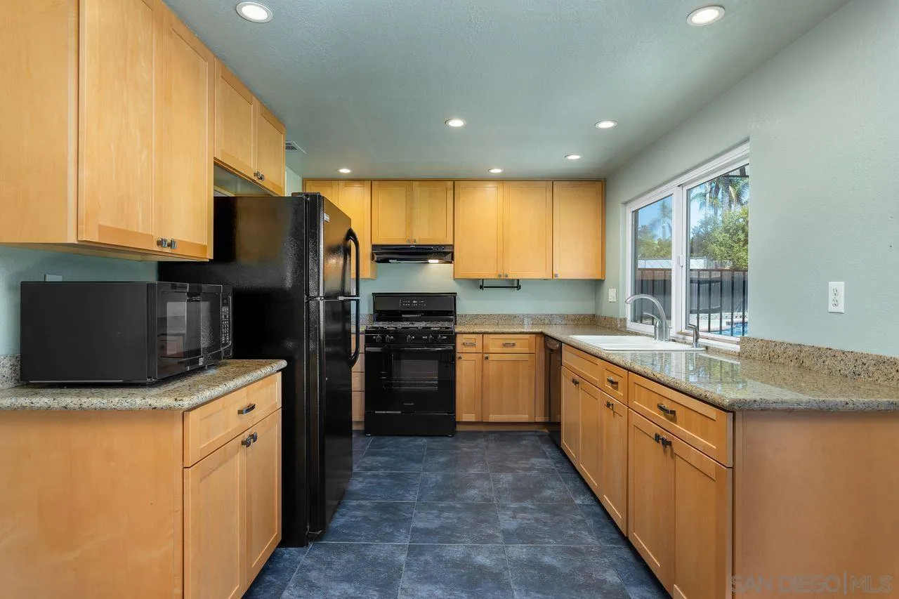 https://cdn.realtyfeed.com/cdn/127/250036792/635e4119a614b4dfe130603d5ee92c1d.webp