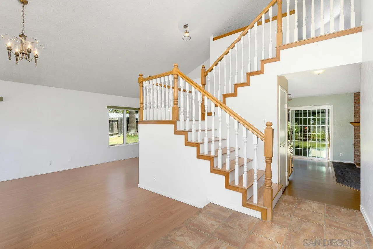 https://cdn.realtyfeed.com/cdn/127/250036792/ee3f31deed62db07ef18ba7e38dc9bc9.webp