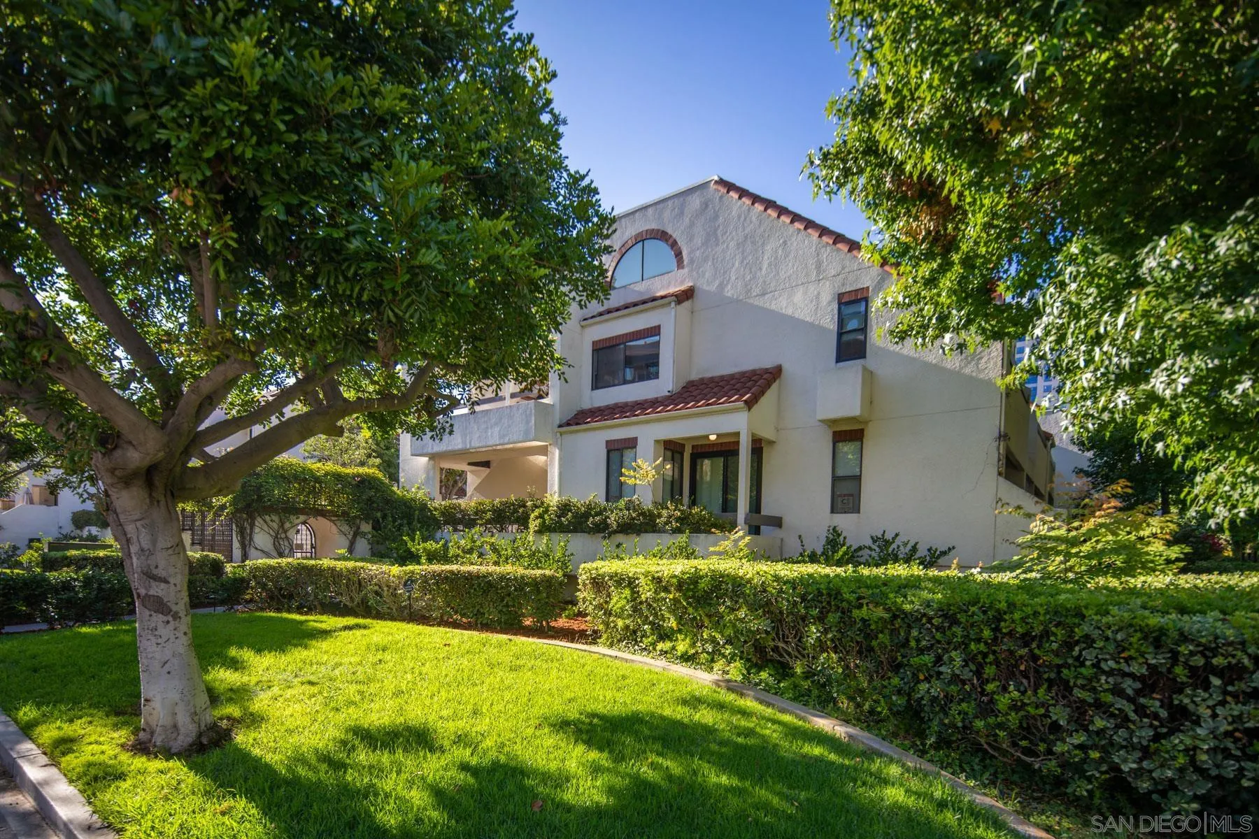 https://cdn.realtyfeed.com/cdn/127/250036794/2183297f3c7ffd674c11742f091d170a.webp