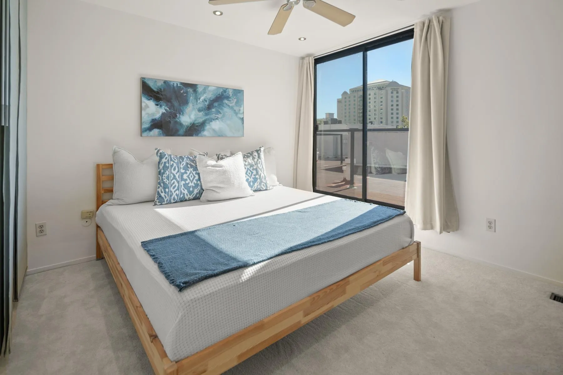 https://cdn.realtyfeed.com/cdn/127/250036794/27639865c80d54cc0feb15318305c939.webp