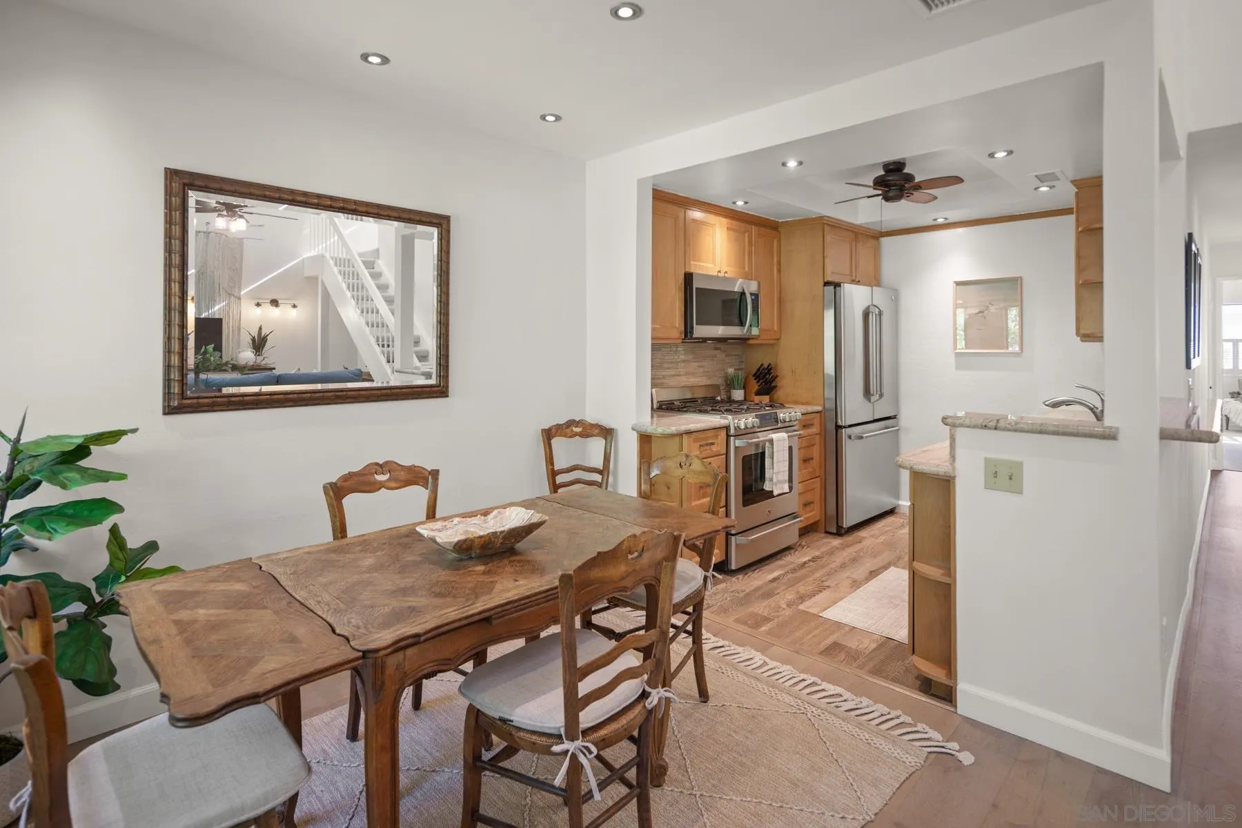https://cdn.realtyfeed.com/cdn/127/250036794/3d20038e3da4c669a1fa5424f23fe025.webp