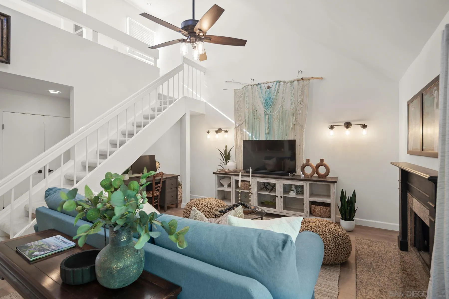 https://cdn.realtyfeed.com/cdn/127/250036794/708f499543b31da40aa752dad60d75eb.webp