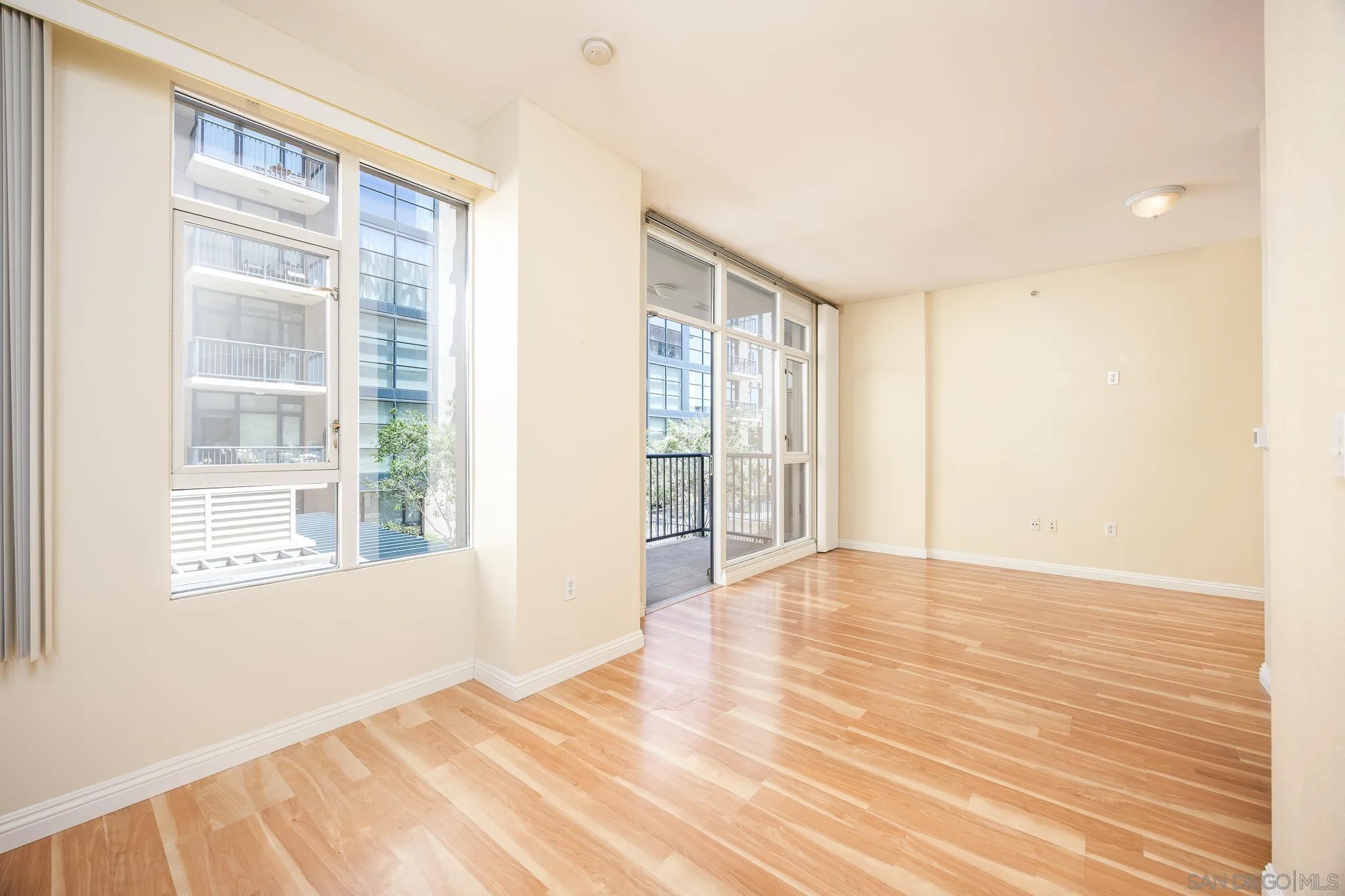 https://cdn.realtyfeed.com/cdn/127/250036797/0af5c53729497fd052b8d25feeaaa00e.webp