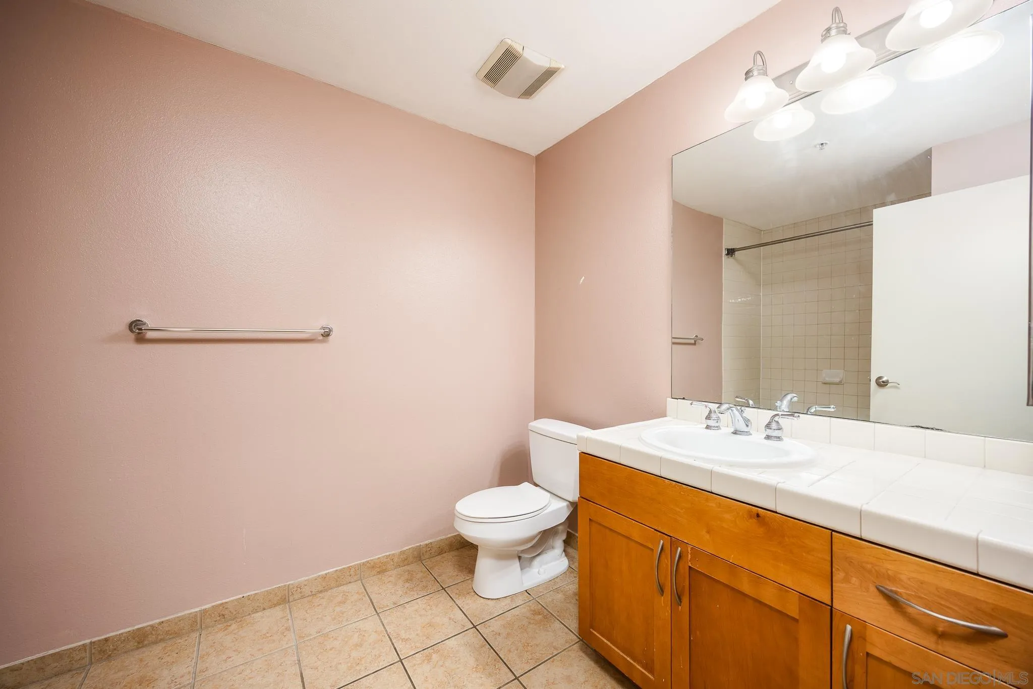 https://cdn.realtyfeed.com/cdn/127/250036797/465634d93fa9c6331acc4cbccea68d82.webp