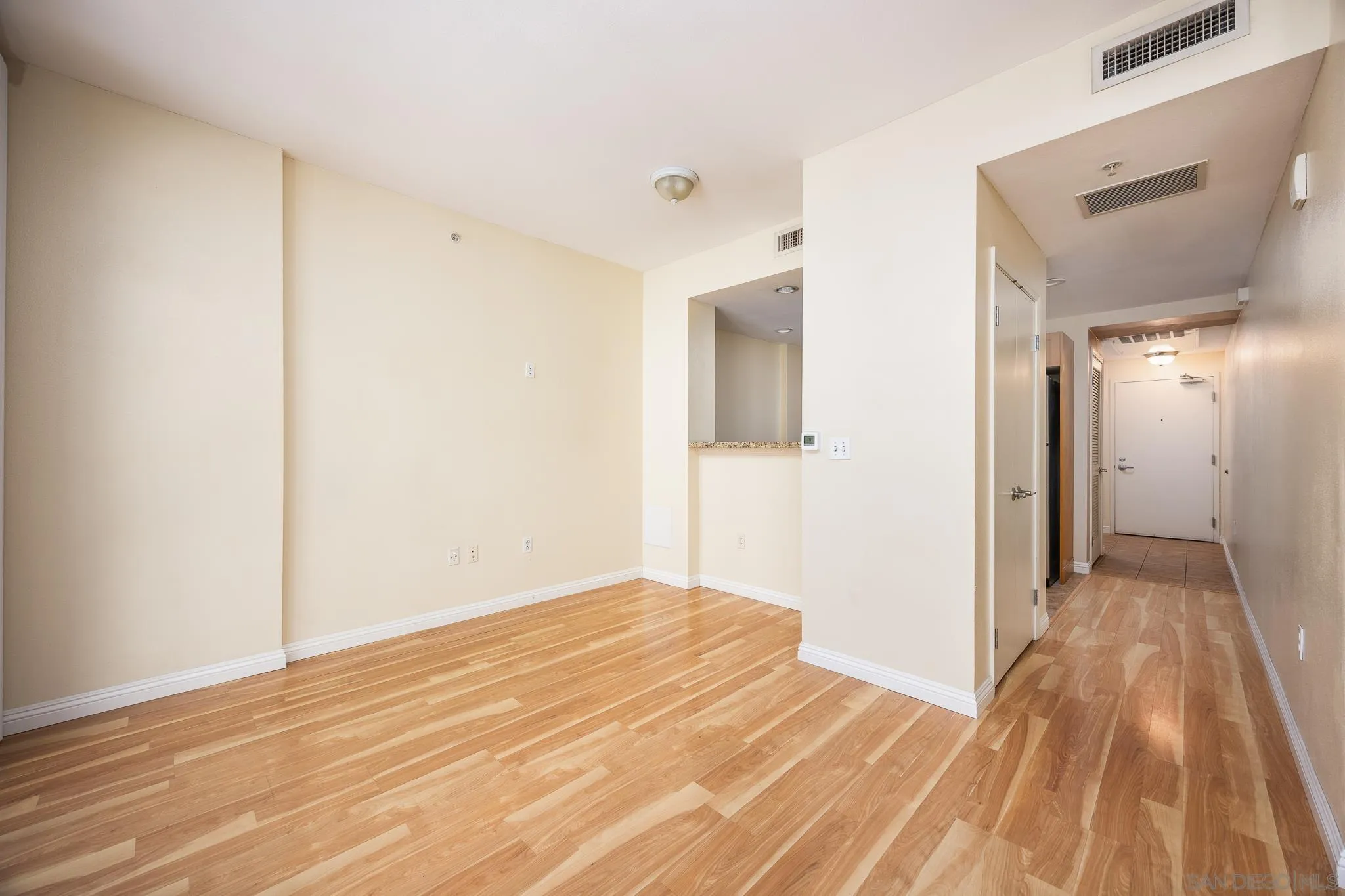 https://cdn.realtyfeed.com/cdn/127/250036797/dabc145f729987f41224ead666f504f3.webp