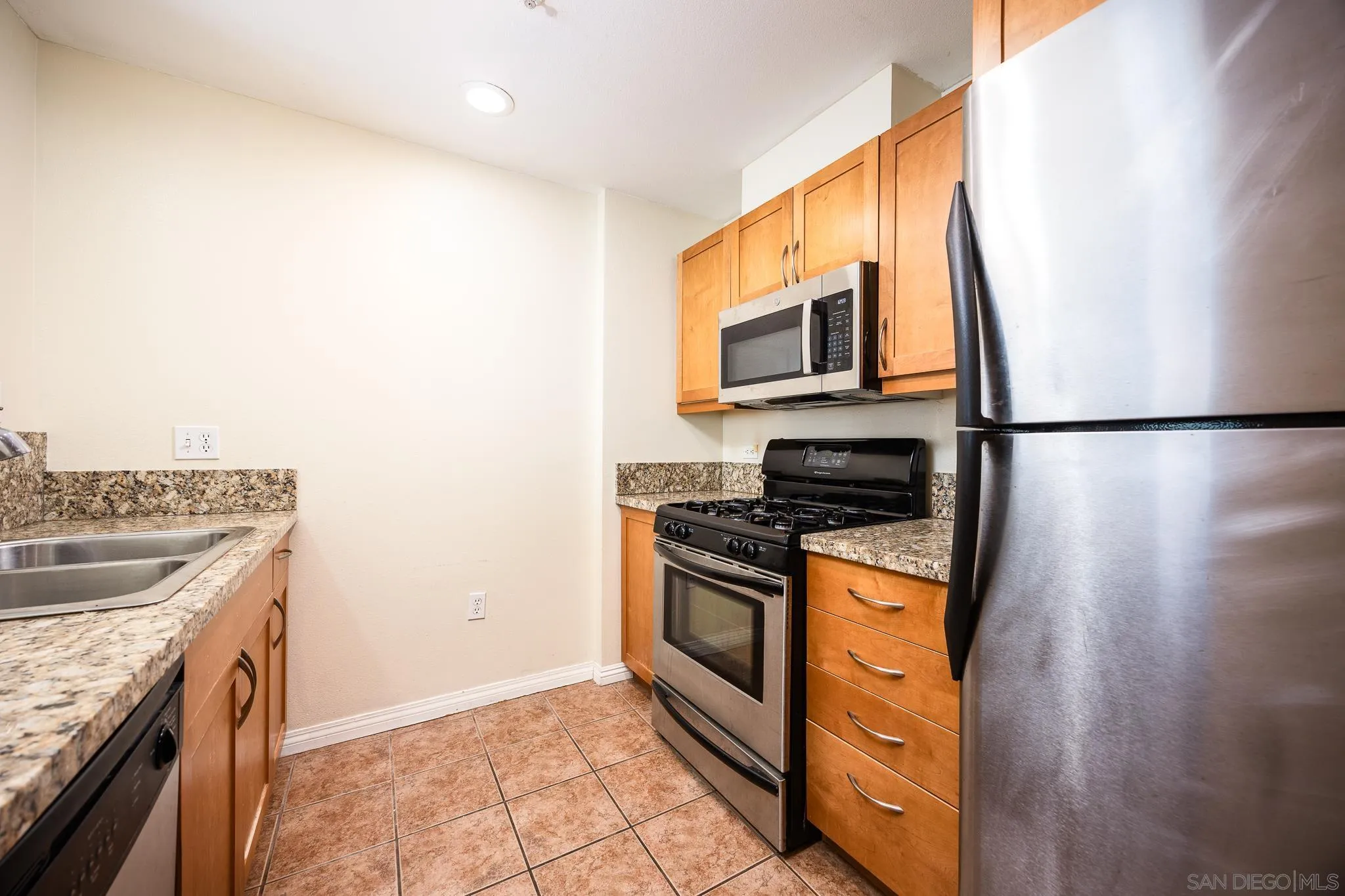 https://cdn.realtyfeed.com/cdn/127/250036797/e83ab337c38d285314255f577642748a.webp