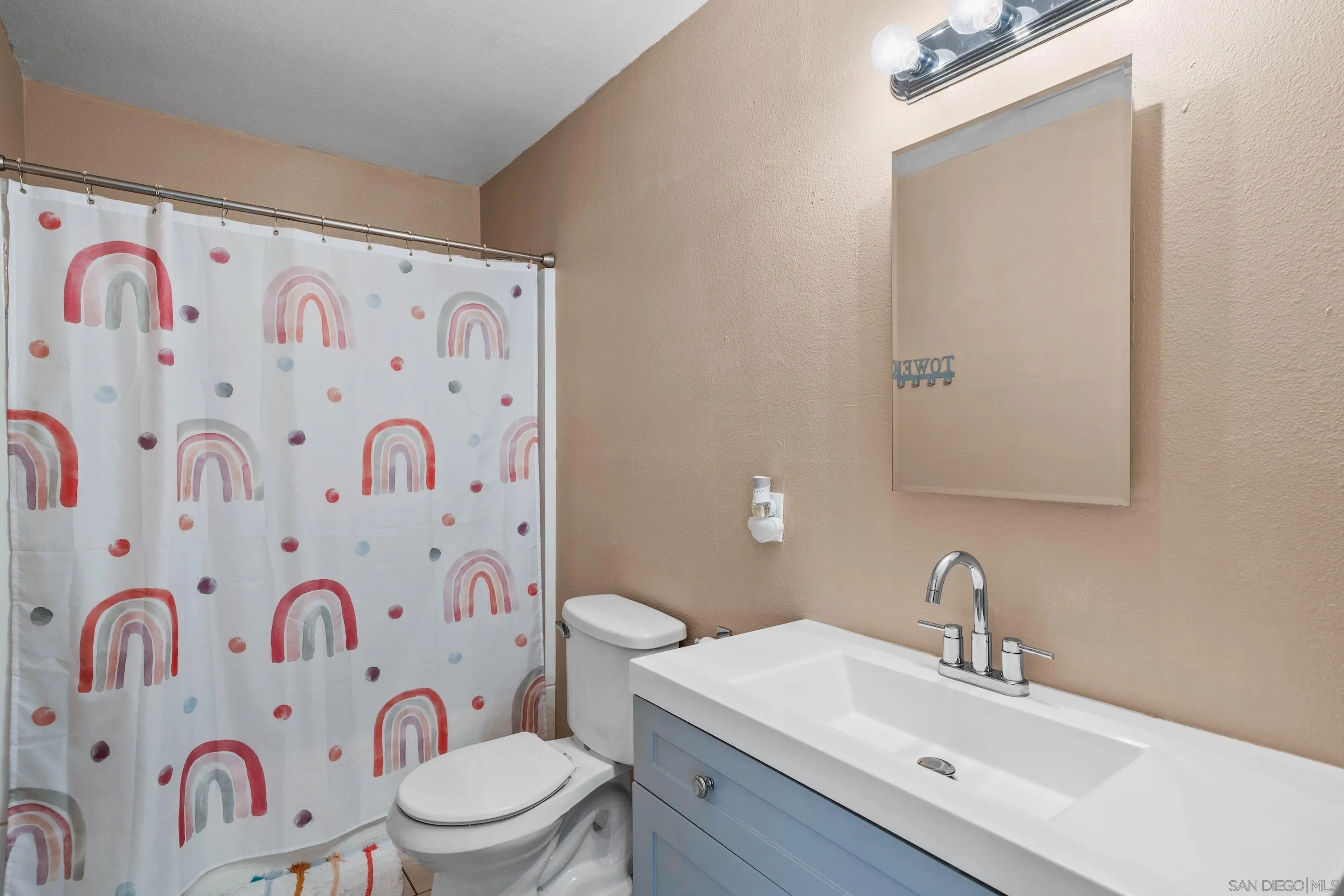 https://cdn.realtyfeed.com/cdn/127/250036802/5e3a2b0aedde7c31c14b3572f5b176f1.webp