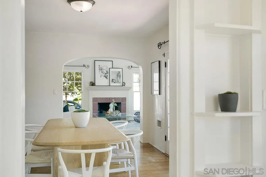 https://cdn.realtyfeed.com/cdn/127/250036804/4341724b9e89d08d77c1519a61b12d61.webp