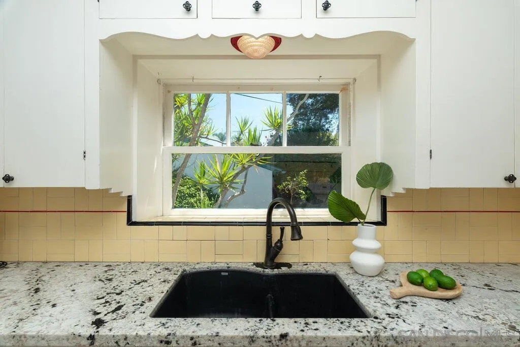 https://cdn.realtyfeed.com/cdn/127/250036804/7384db485c865faa2aaad839dc08ff4a.webp