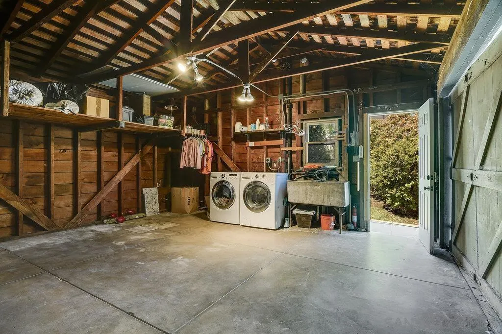 https://cdn.realtyfeed.com/cdn/127/250036804/be197021b3acf6fd24a9d99314da0801.webp
