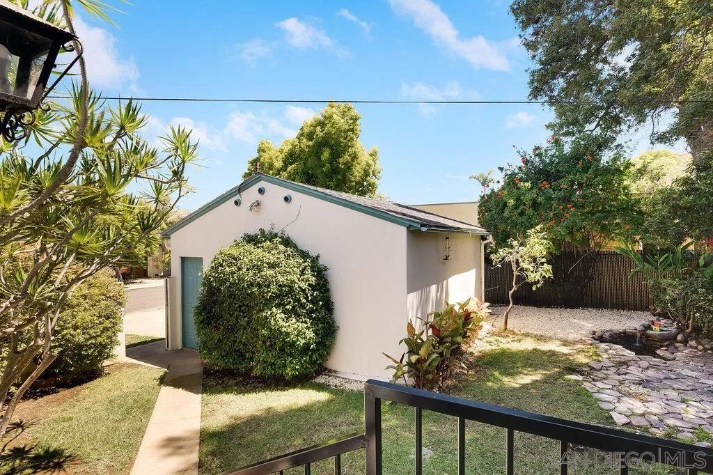 https://cdn.realtyfeed.com/cdn/127/250036804/d9a163acaec9578ab91e56b815cebaa5.webp