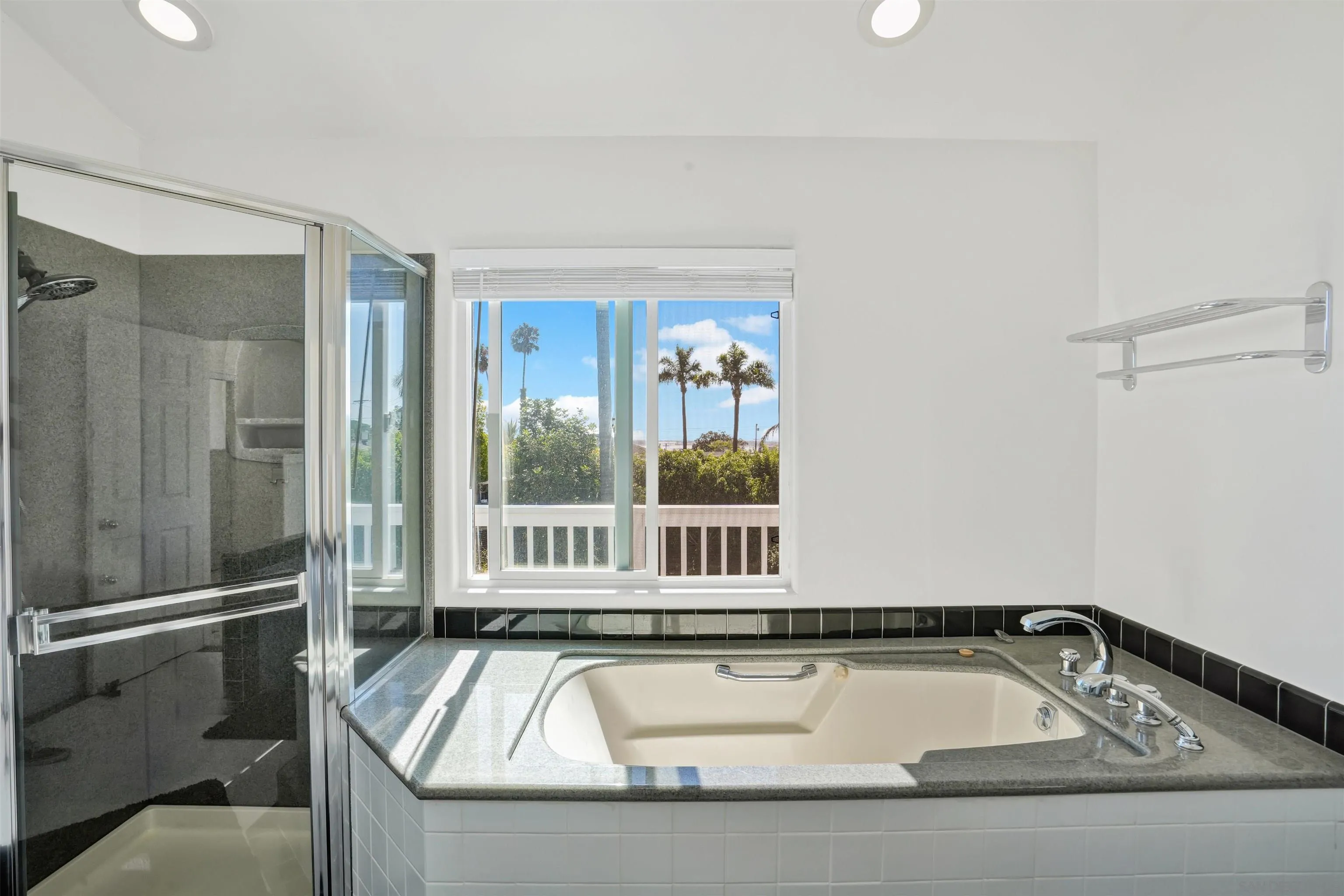 https://cdn.realtyfeed.com/cdn/127/250036810/1cf17cbb29c661857b9558b4d082987c.webp