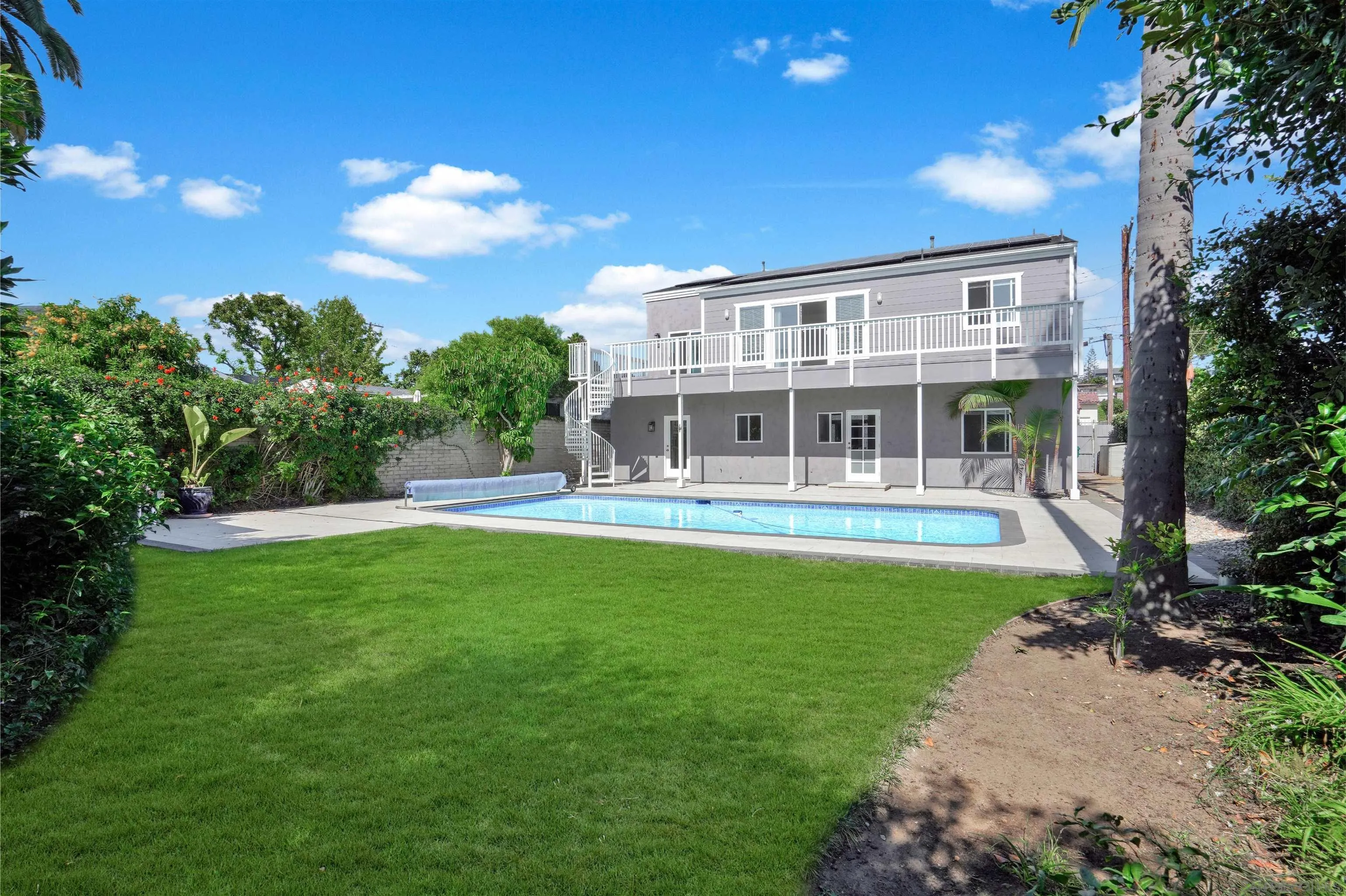 https://cdn.realtyfeed.com/cdn/127/250036810/2139e4a8849493325710fffe3fa29d47.webp