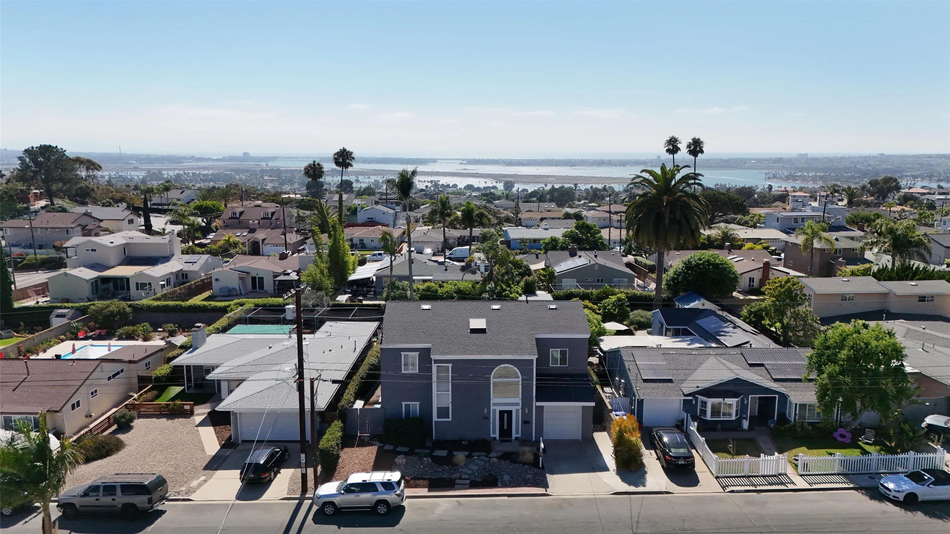 https://cdn.realtyfeed.com/cdn/127/250036810/69bae0934082c18bcfd78fc982d728c9.webp