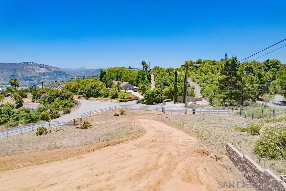 https://cdn.realtyfeed.com/cdn/127/250036813/1175c2e28fcb9ac4a5774671de42584b.webp