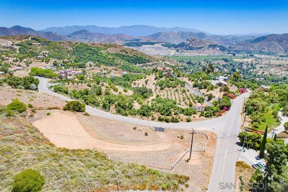 https://cdn.realtyfeed.com/cdn/127/250036813/6a6adce702e99d6fe2ebd821c5687a41.webp