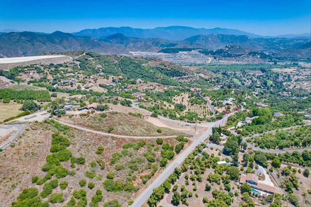 https://cdn.realtyfeed.com/cdn/127/250036813/8a11d63bbf0dbea776f0ab19ce79669a.webp