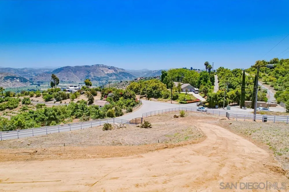 https://cdn.realtyfeed.com/cdn/127/250036813/dba65be2aba8f1860b3a2768b121a8ca.webp