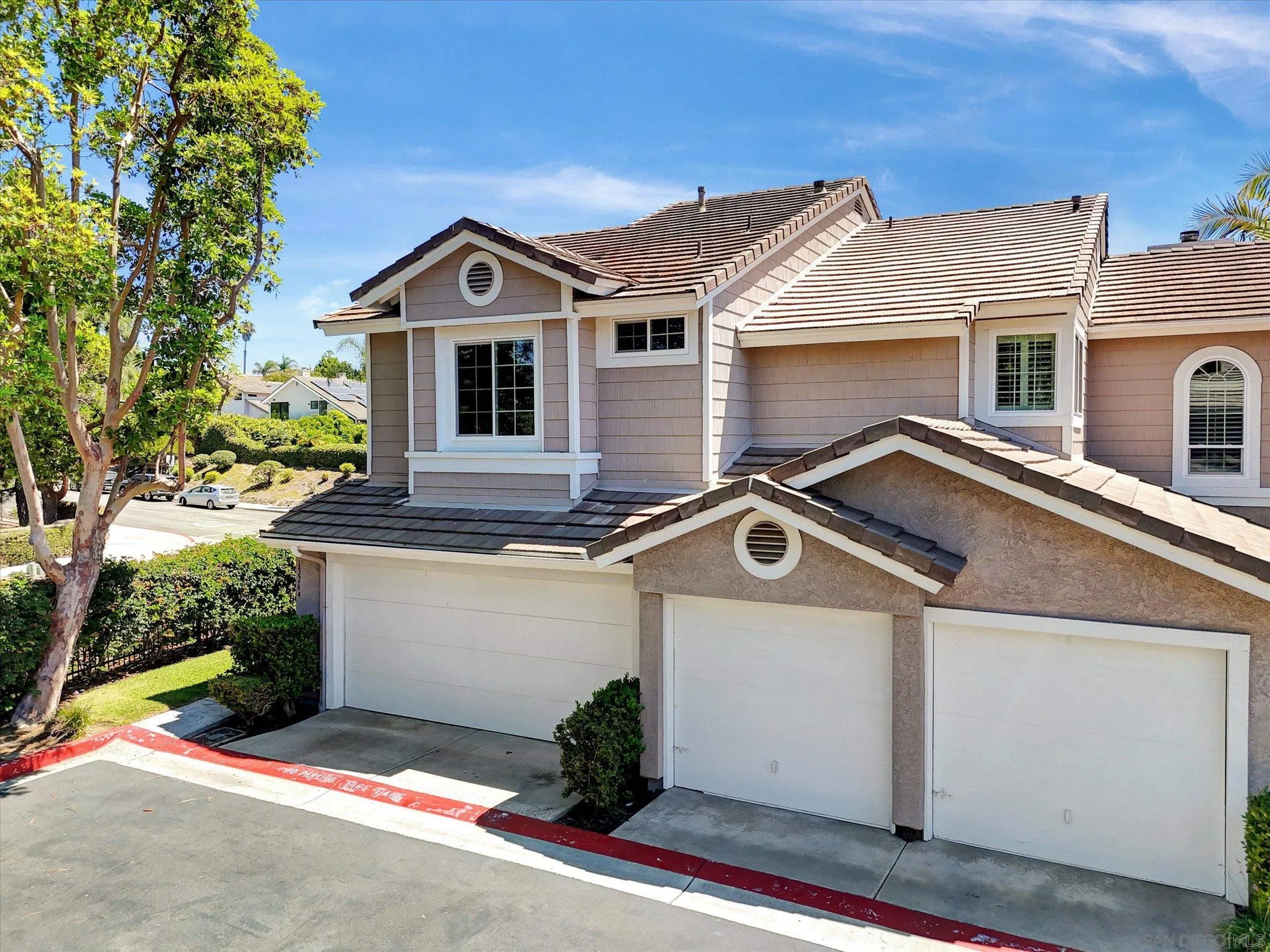 https://cdn.realtyfeed.com/cdn/127/250036815/56f0e08ac38482fbf486209f61a80eb5.webp