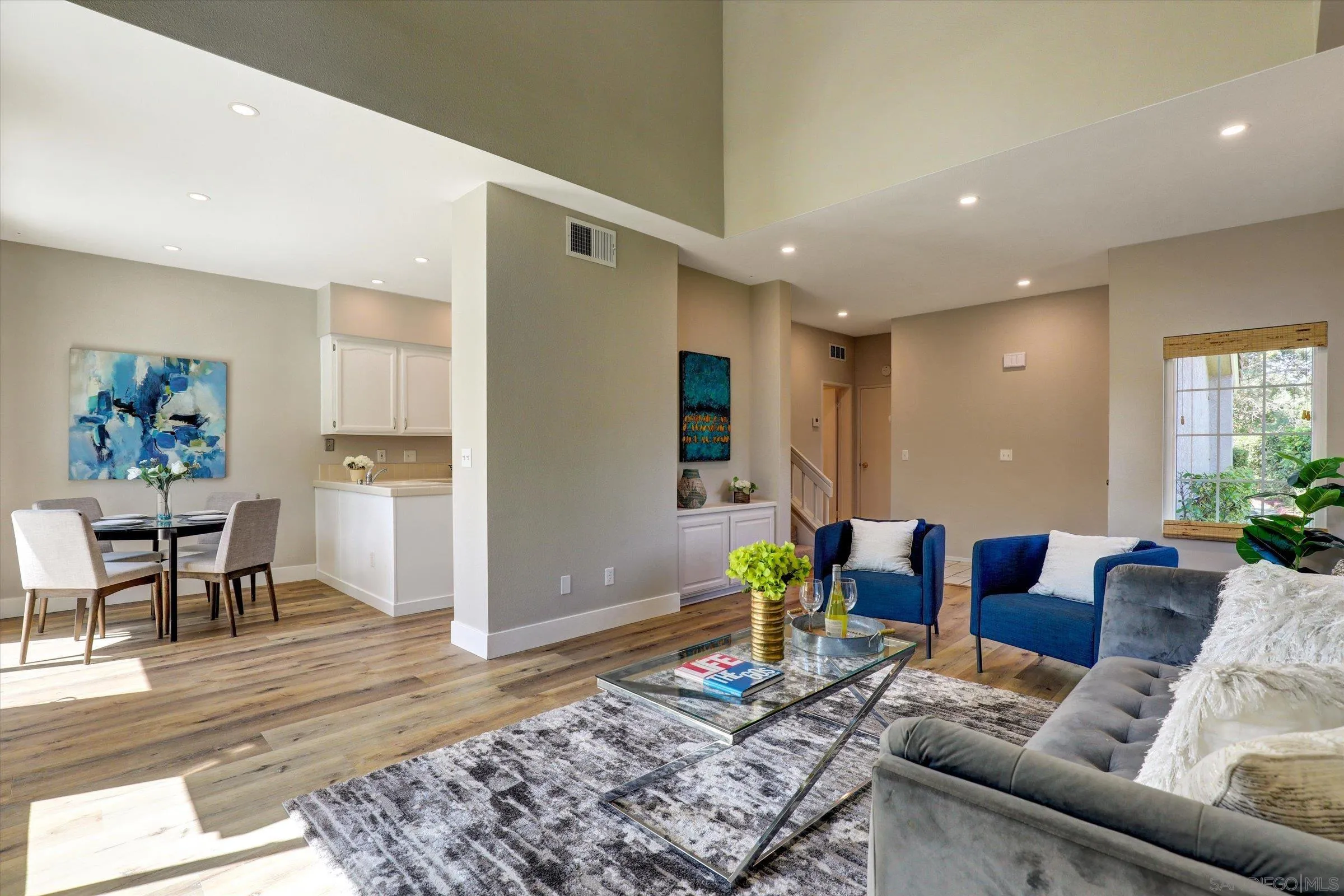 https://cdn.realtyfeed.com/cdn/127/250036815/837c3b15f6987bc77b2b6873d7450c29.webp