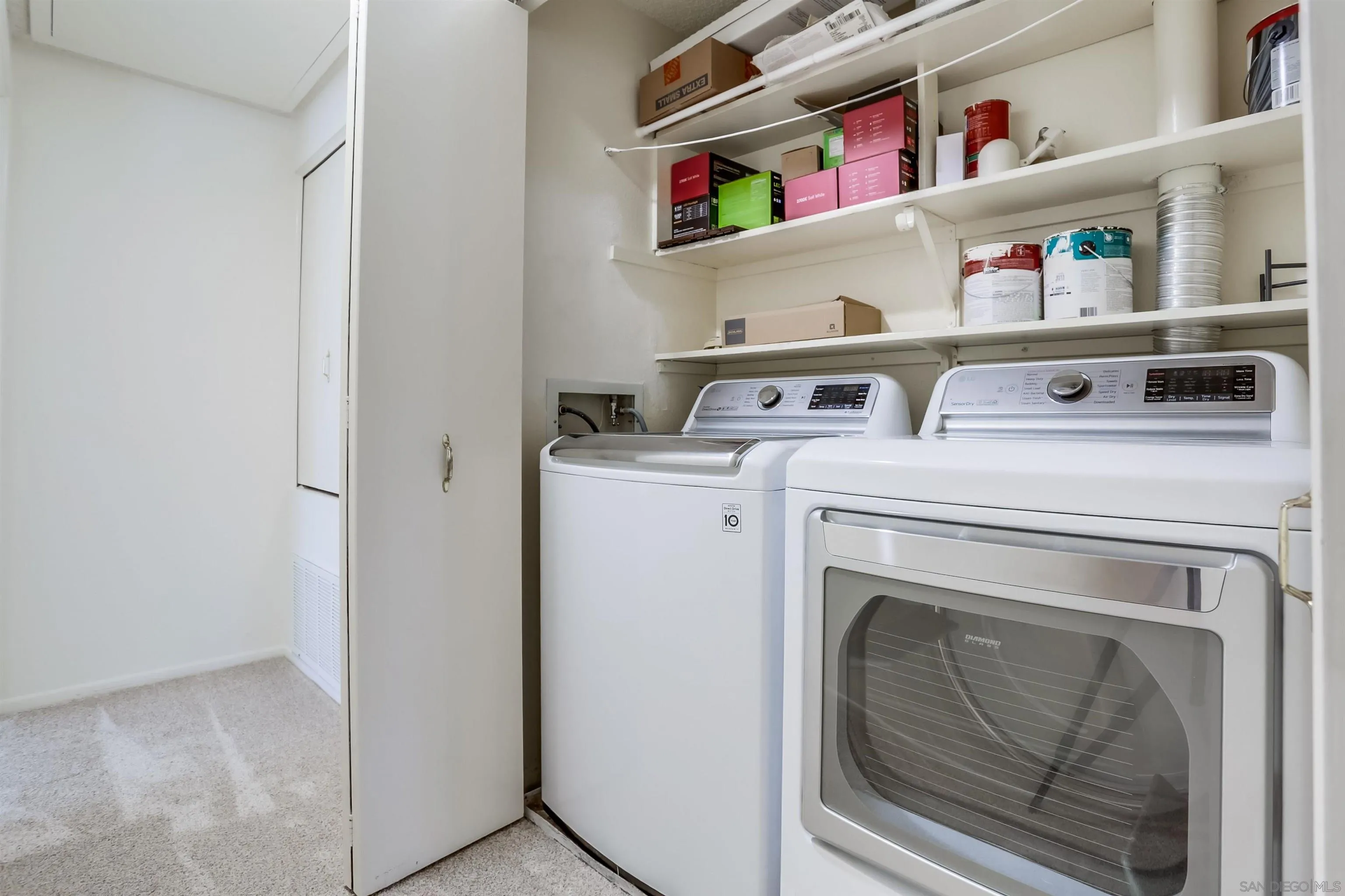 https://cdn.realtyfeed.com/cdn/127/250036816/9a73a7bd6f726632ddd6f3b8f7b234c6.webp
