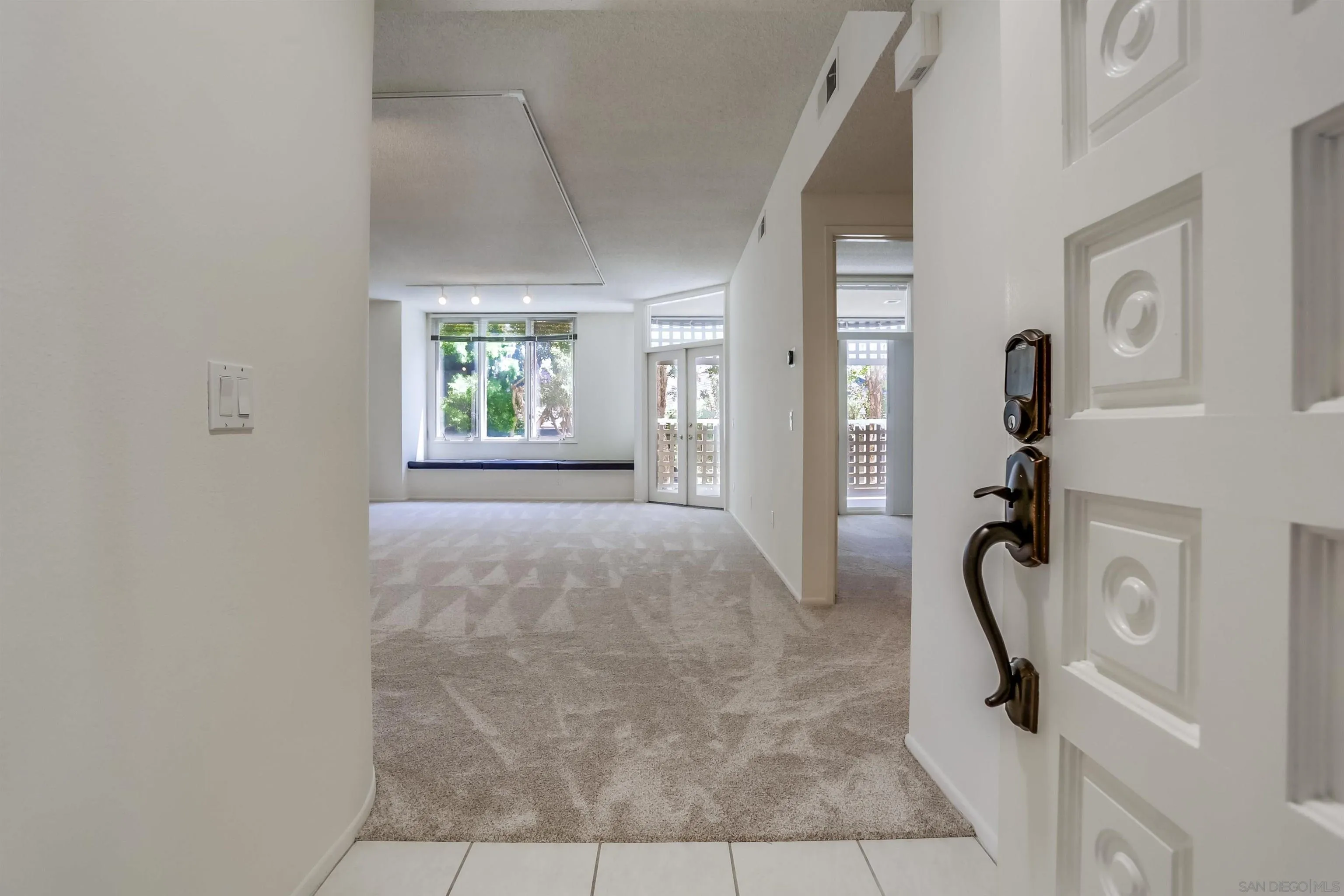 https://cdn.realtyfeed.com/cdn/127/250036816/a832dda41143f8a4b02b7c4705112bc2.webp