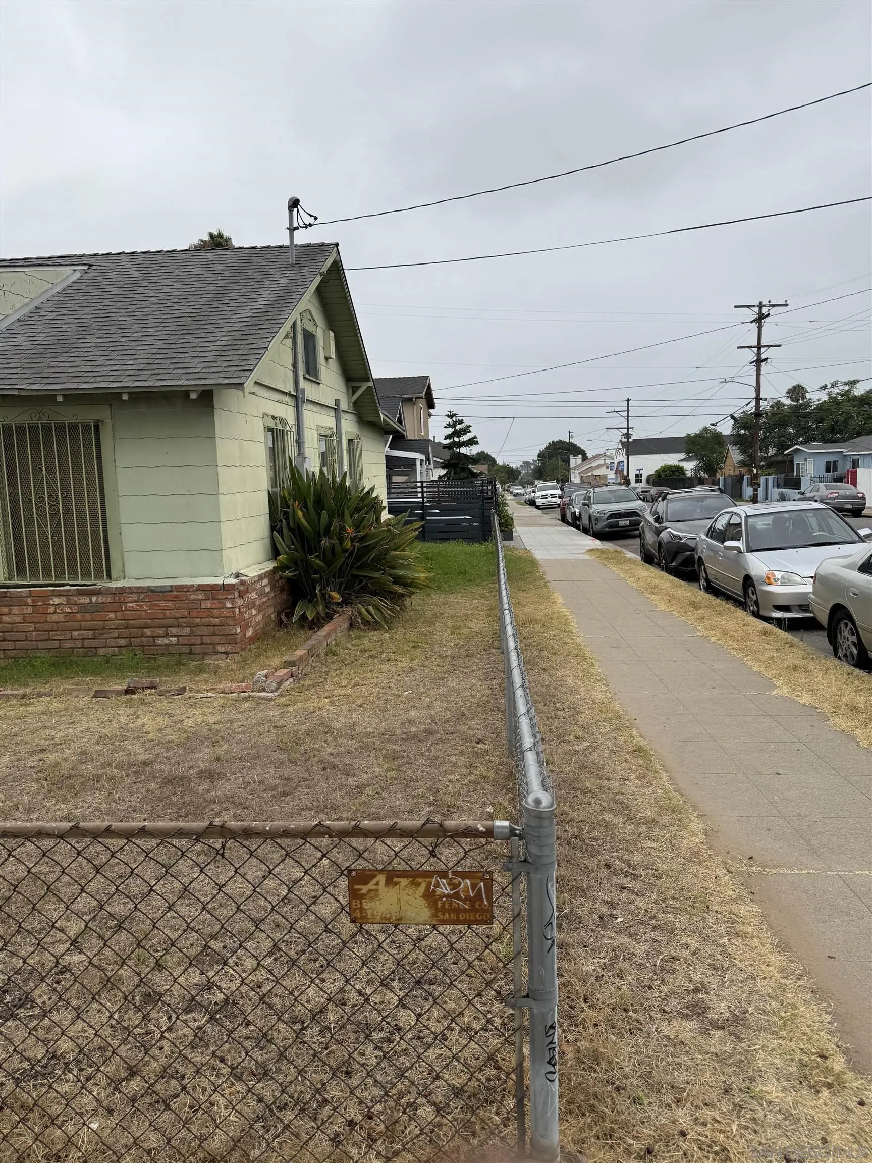 https://cdn.realtyfeed.com/cdn/127/250036817/2a0c42b9fb2c23cc35de91a4eeabf7e2.webp