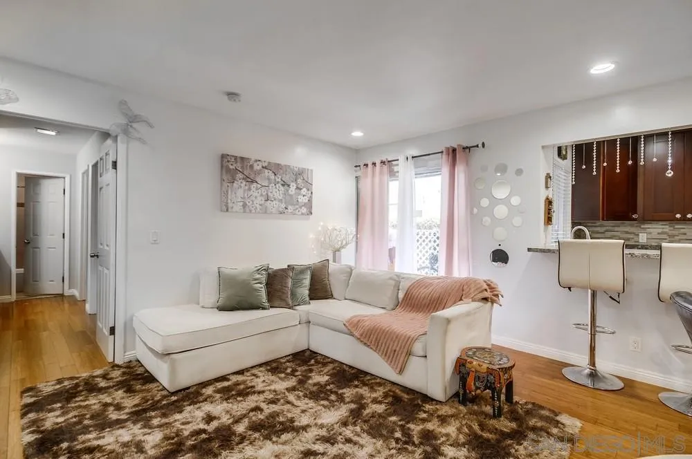 https://cdn.realtyfeed.com/cdn/127/250036820/80cd66a25bdc4c0ea9533f55b90f0174.webp