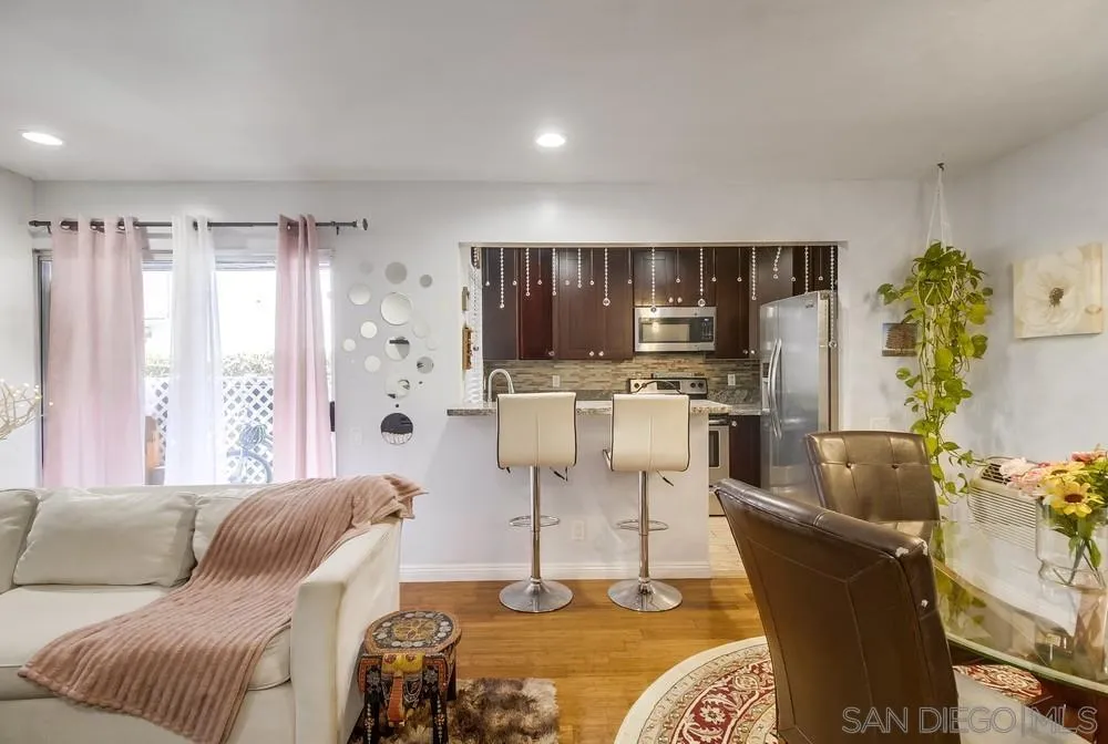 https://cdn.realtyfeed.com/cdn/127/250036820/cdf4e75163a3541cdfeb04797c712488.webp