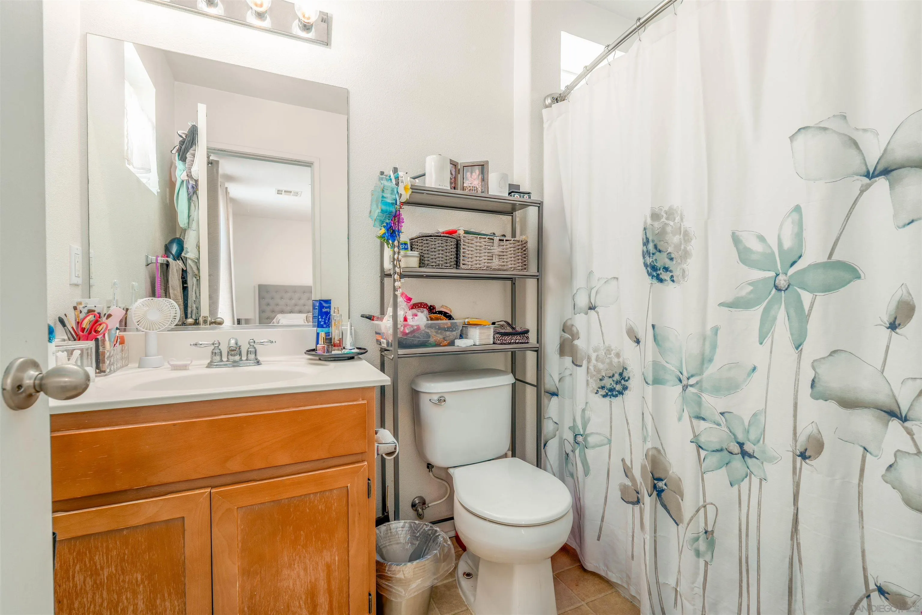 https://cdn.realtyfeed.com/cdn/127/250036822/58eb9f151ab92fa61d99c3aa654fec6e.webp