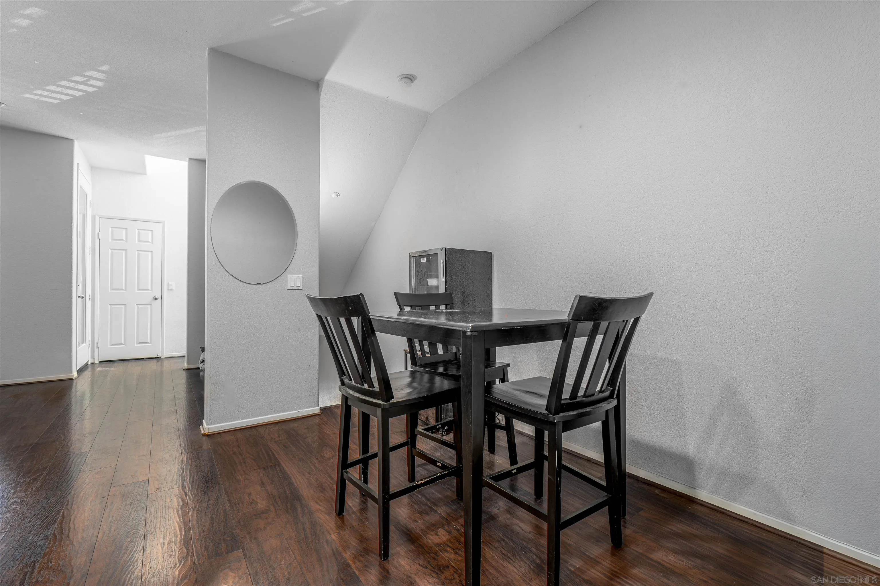 https://cdn.realtyfeed.com/cdn/127/250036822/900b14baf93bdebbd255d53a9ac38053.webp