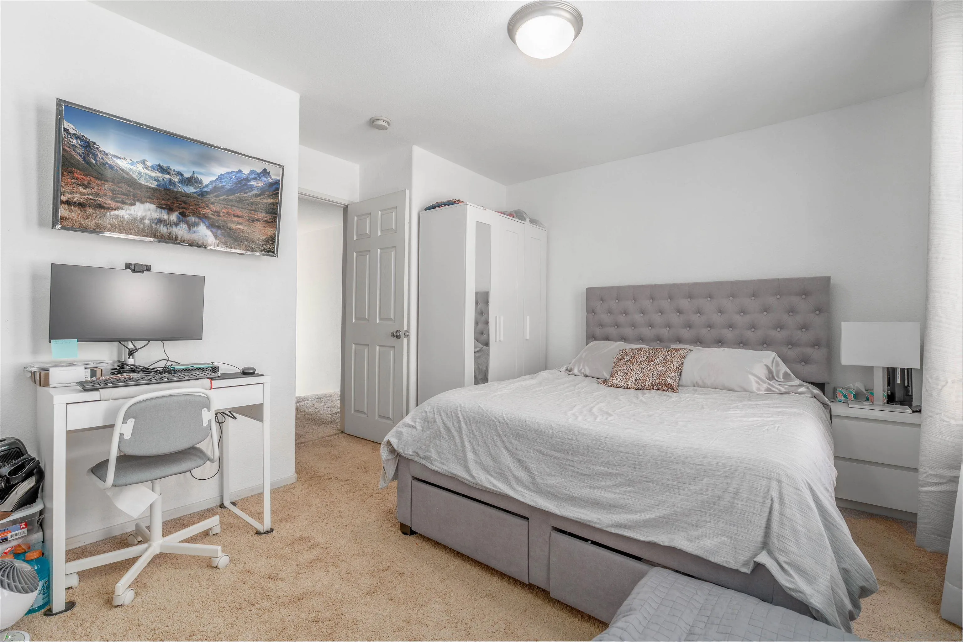https://cdn.realtyfeed.com/cdn/127/250036822/993c0da5941ac619724aeb0fdf4902ee.webp