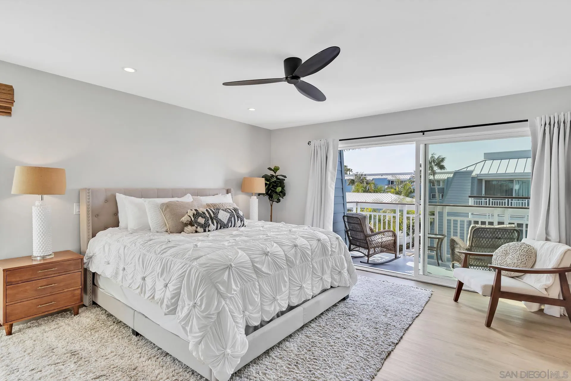 https://cdn.realtyfeed.com/cdn/127/250036823/49b82817b5d26e5c8a4e9429686d61fe.webp