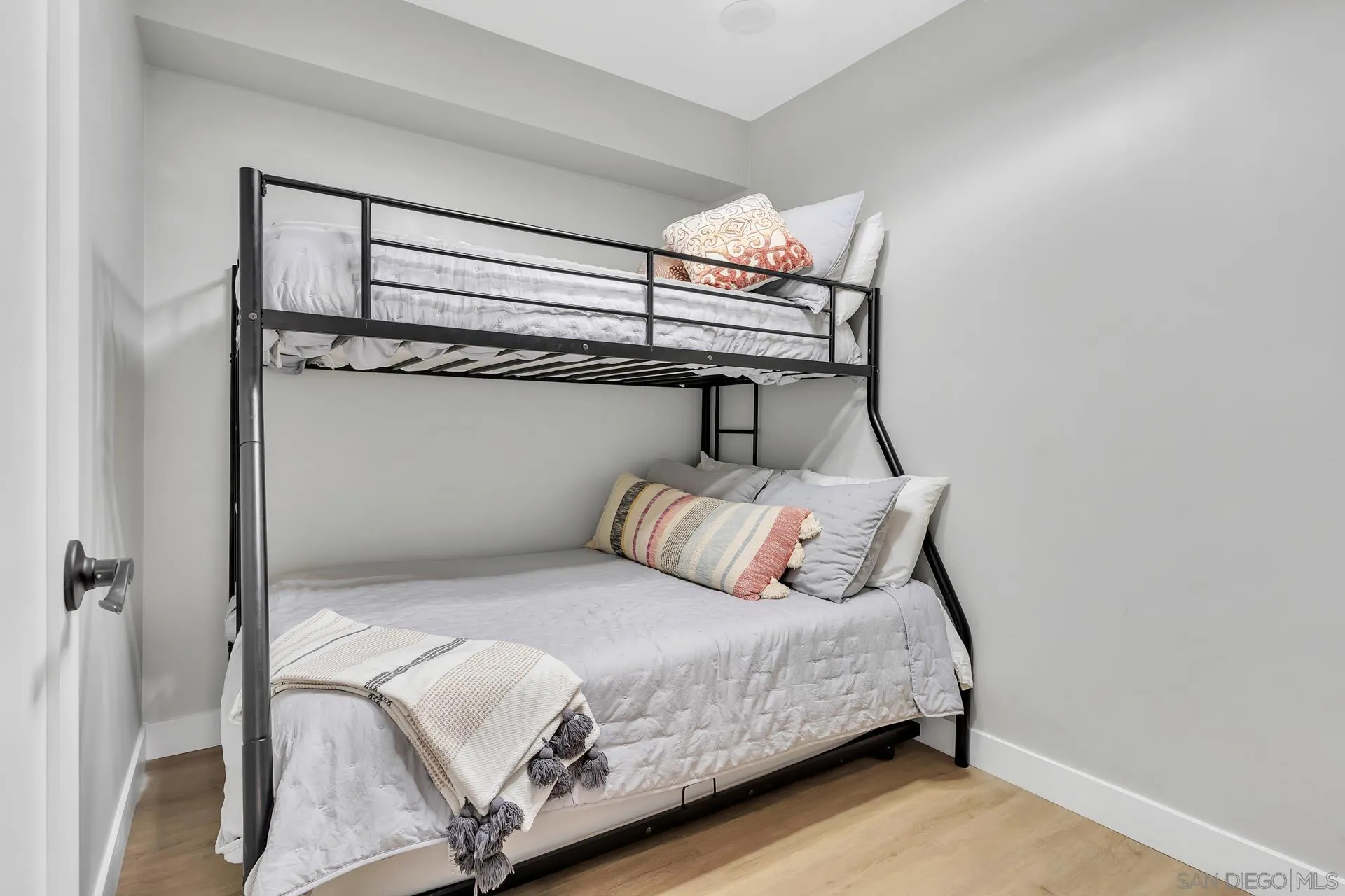 https://cdn.realtyfeed.com/cdn/127/250036823/4a8e48988e86109239a28f383e1f589b.webp