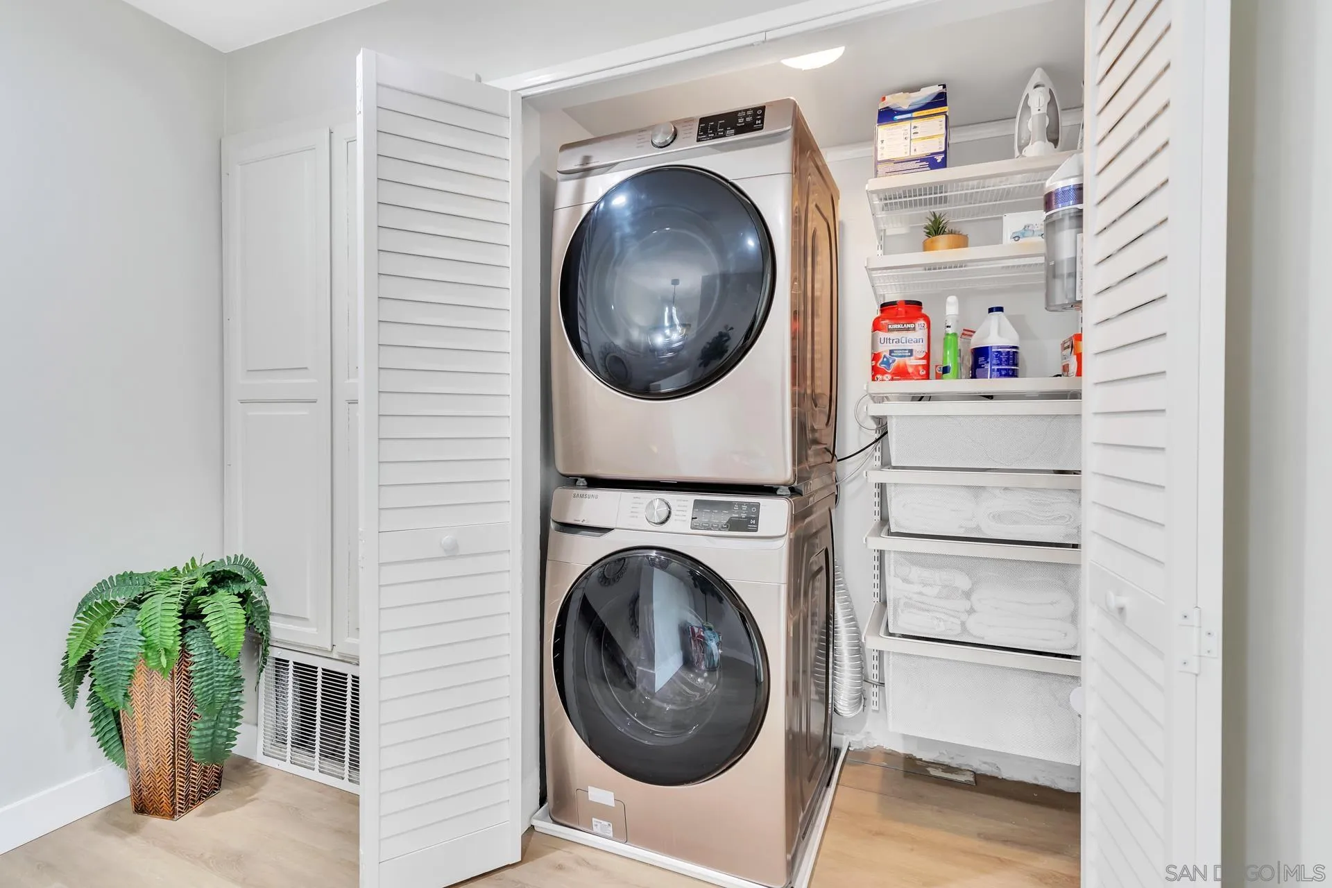 https://cdn.realtyfeed.com/cdn/127/250036823/5a980c8bbe5845a9763f0628231b7cdd.webp