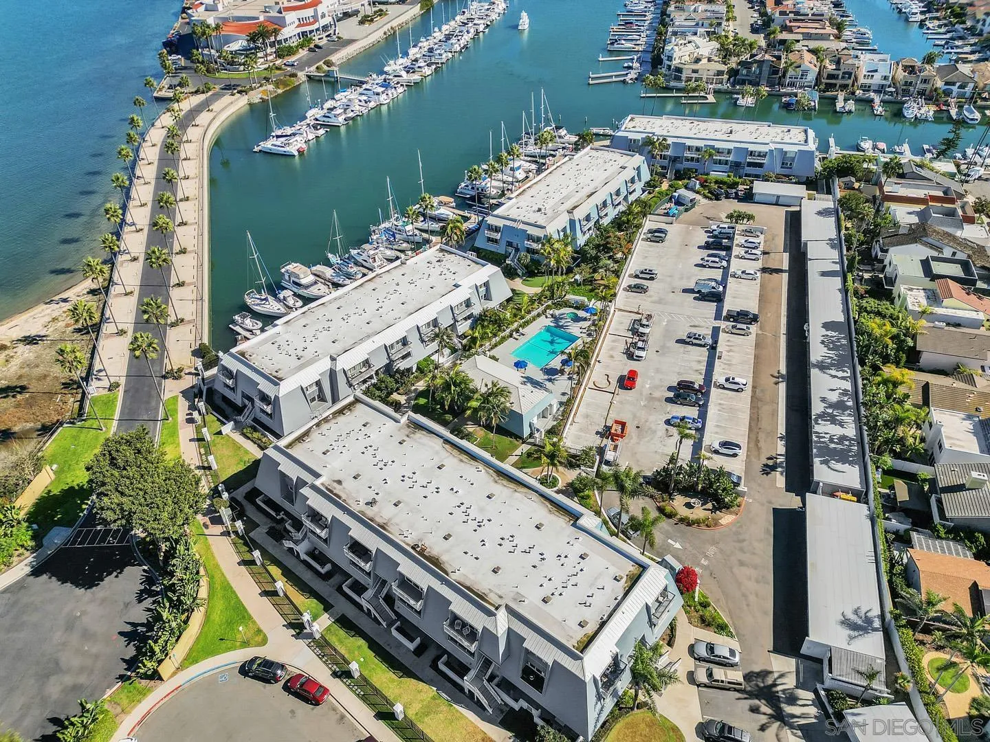 https://cdn.realtyfeed.com/cdn/127/250036823/79f6c5ad54bc1d1ea25a94db8864b95f.webp