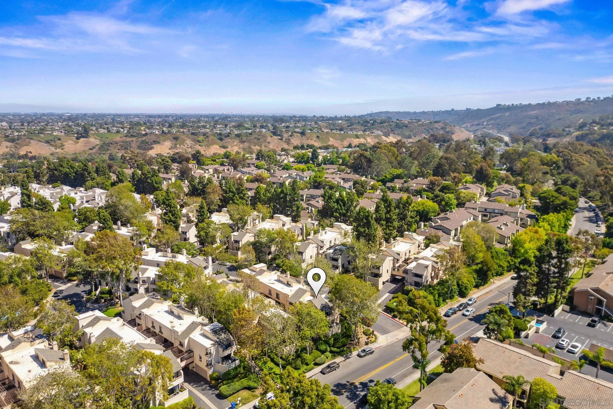 https://cdn.realtyfeed.com/cdn/127/250036825/bf088d8ae5baf62463e472ae588bf19c.webp