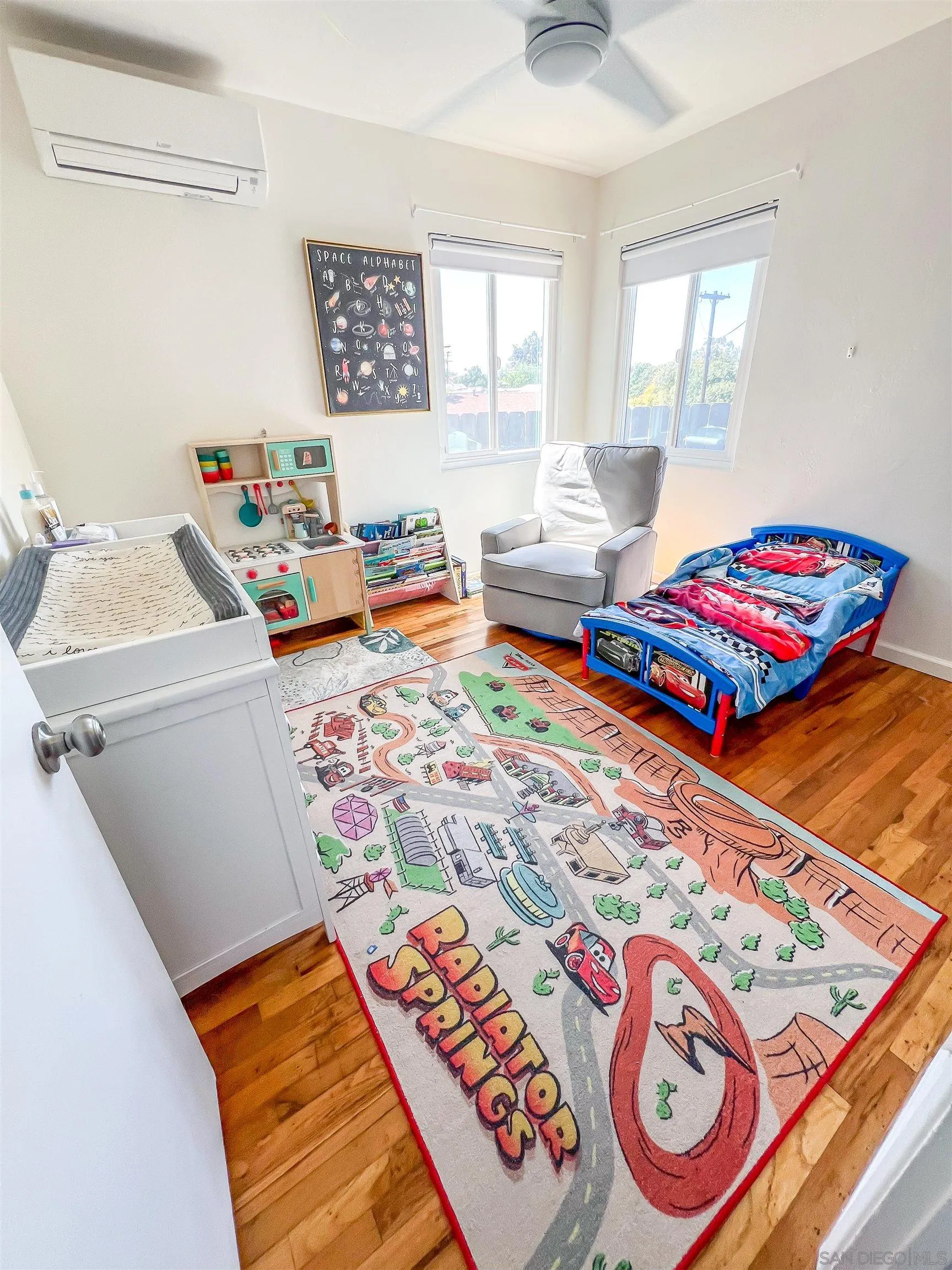 https://cdn.realtyfeed.com/cdn/127/250036827/61a82ed07d00d4d188667247ce4674b1.webp