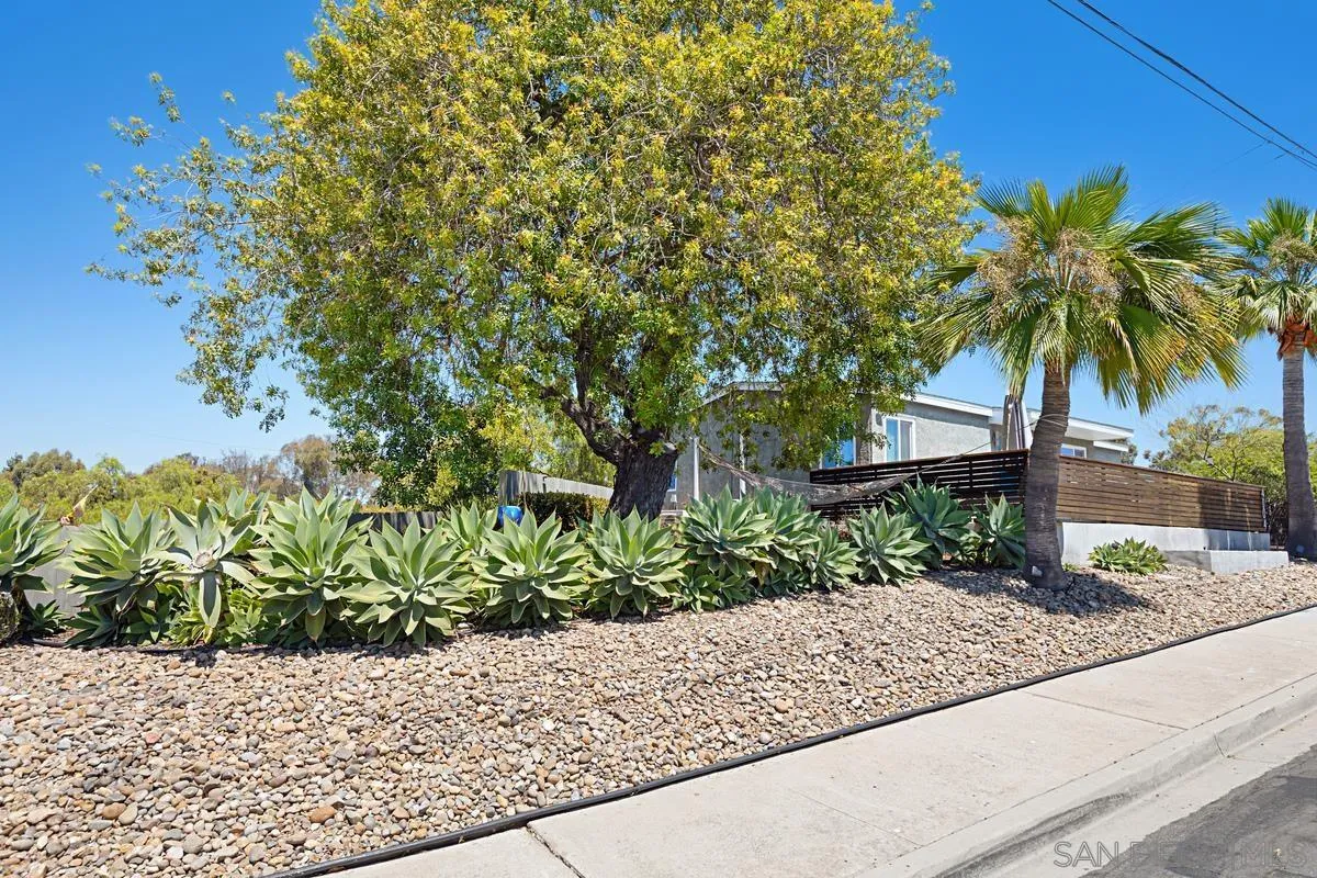 https://cdn.realtyfeed.com/cdn/127/250036827/7e3ee63e7154d8146a540e7d6048a089.webp