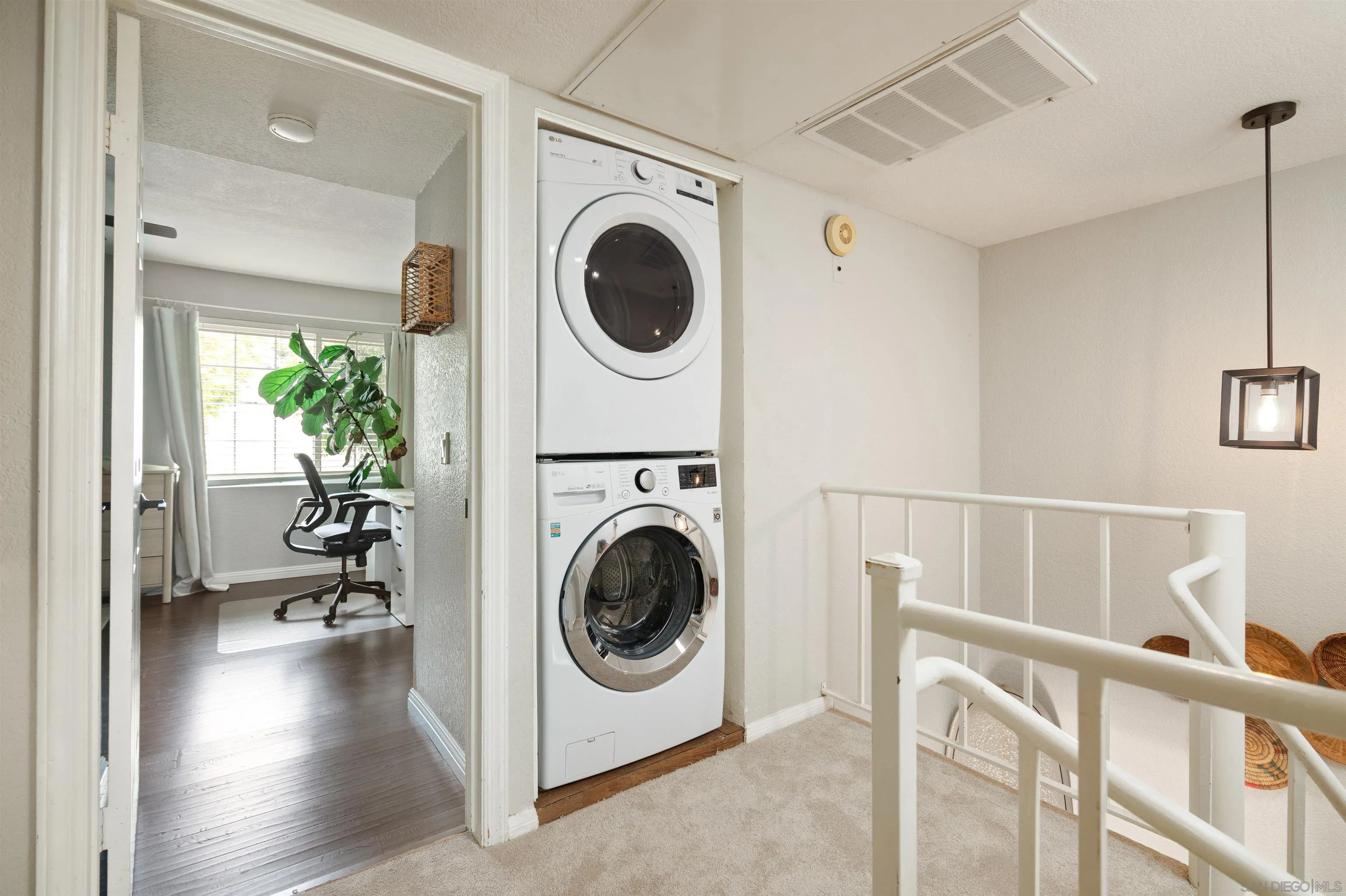 https://cdn.realtyfeed.com/cdn/127/250036829/9deab3220984cd8363e125336956a738.webp