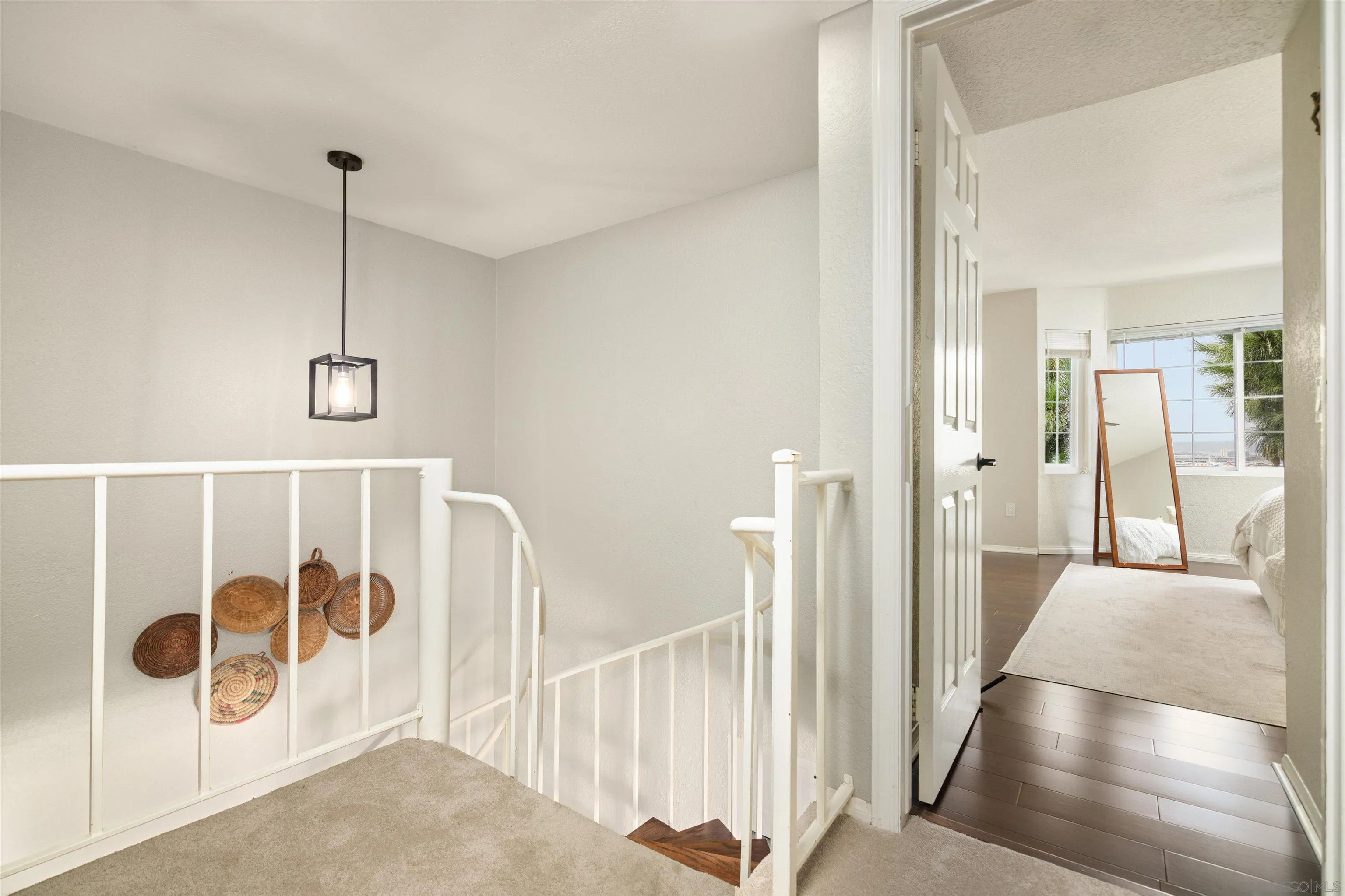 https://cdn.realtyfeed.com/cdn/127/250036829/b9442a96c49671bb817d274215c46eed.webp