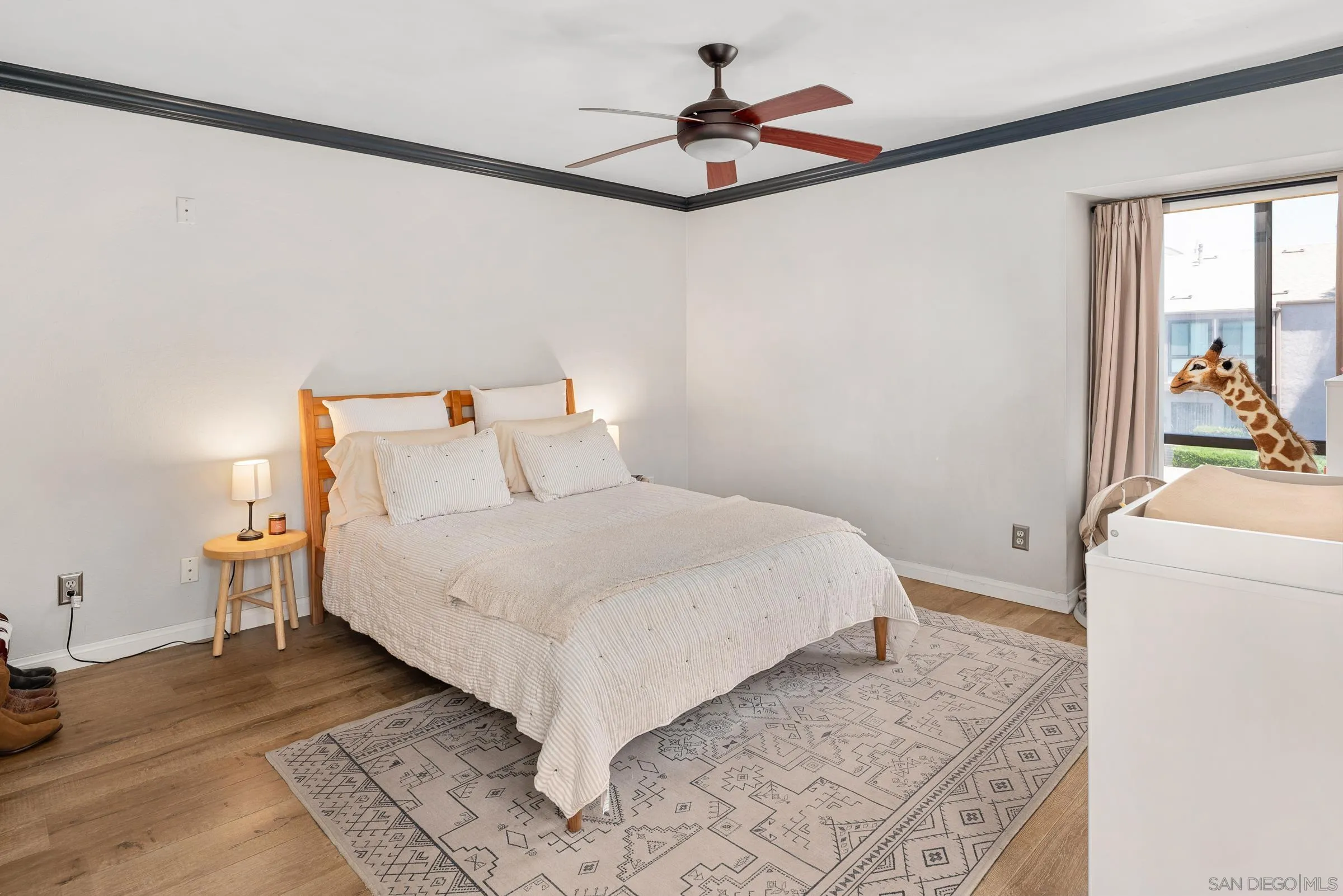 https://cdn.realtyfeed.com/cdn/127/250036830/f922bb6897a5f204d5fef8371bef4163.webp