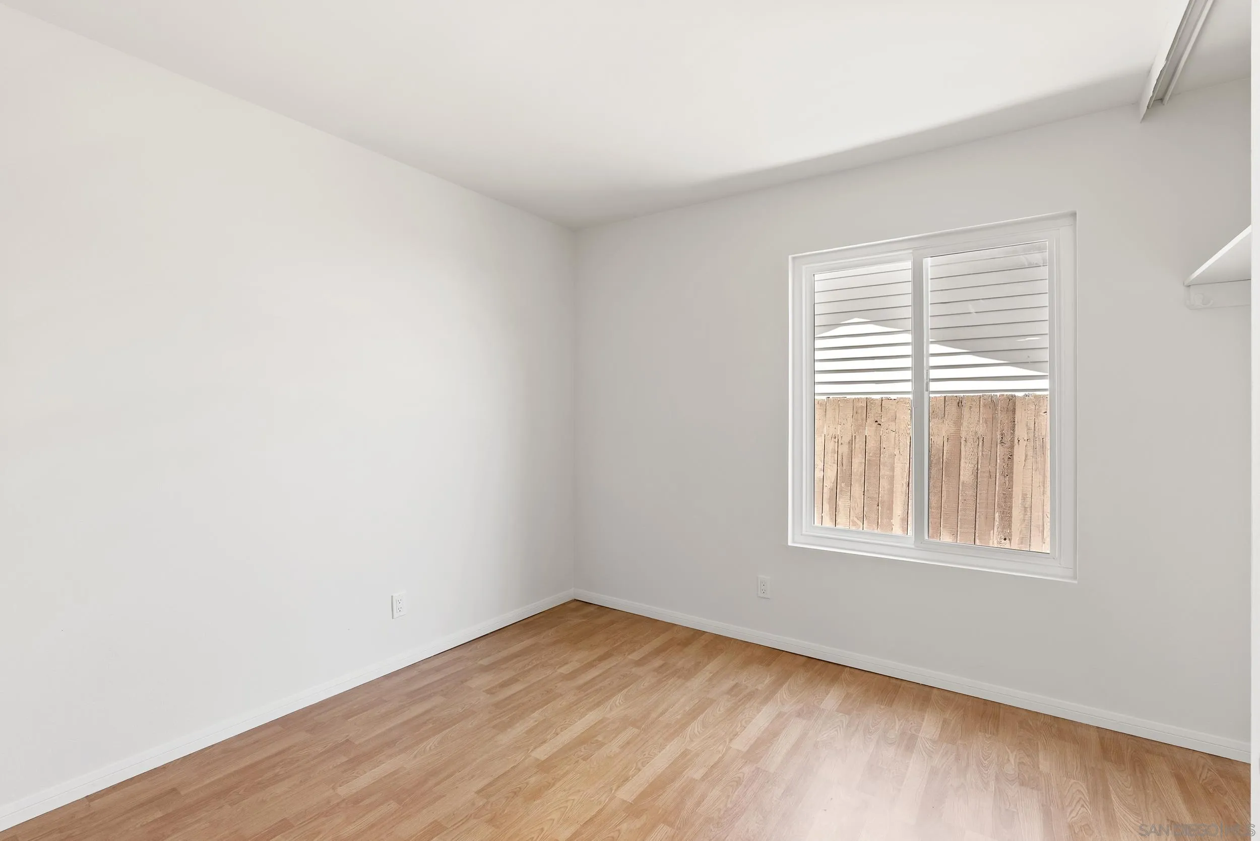 https://cdn.realtyfeed.com/cdn/127/250036832/459203467a142824ce44f354518a0a84.webp